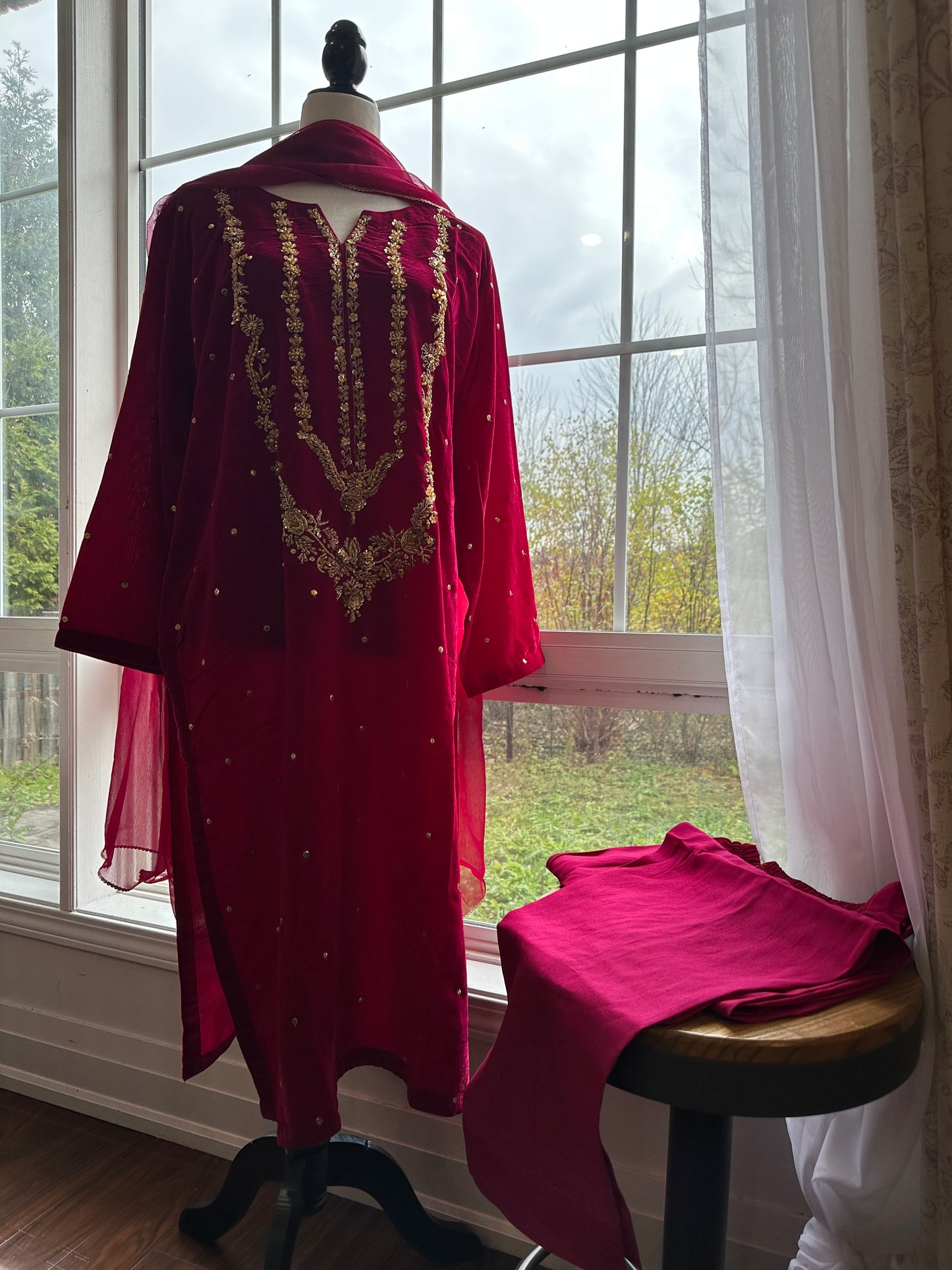 Gulabi Élan – The Velvet Bloom Edit