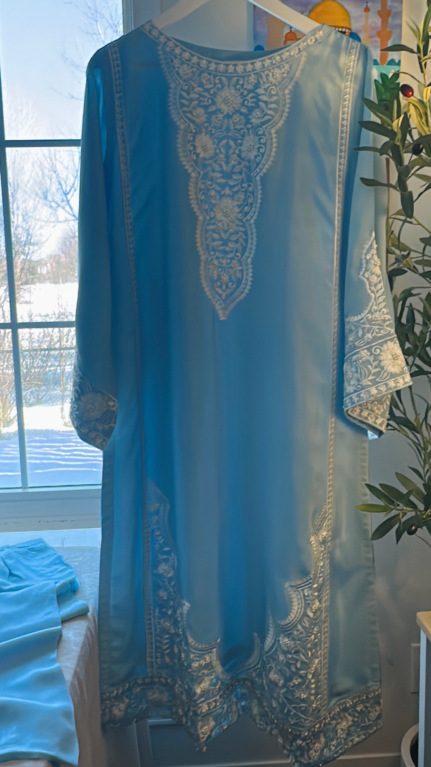 Frost Élan – Cool Grace in Celestial Blue