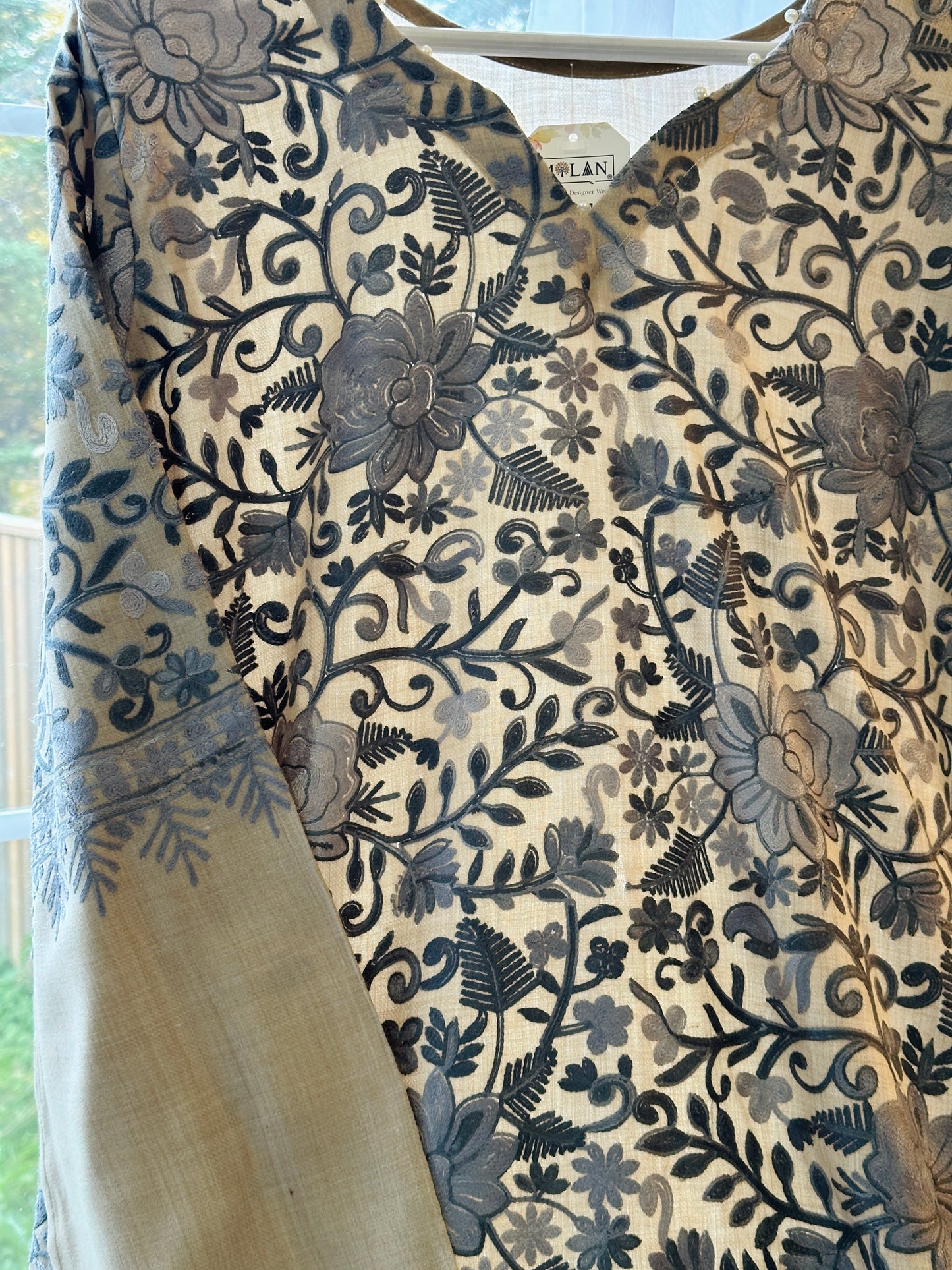 Rumi-e-Raakh – Heritage Kaftan Series