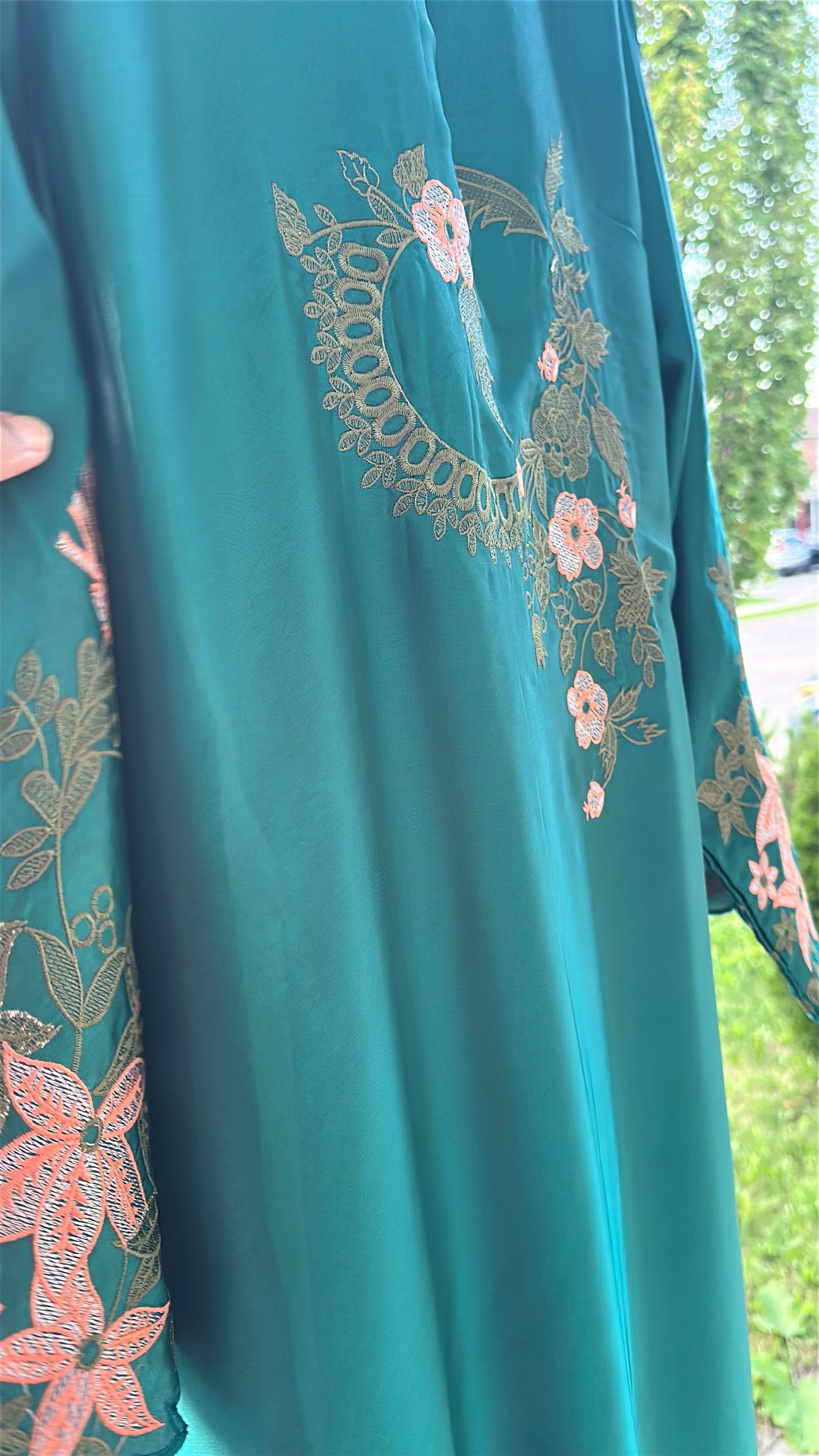 Zarveen Emerald — Jewel-Toned Silk Kaftan Set