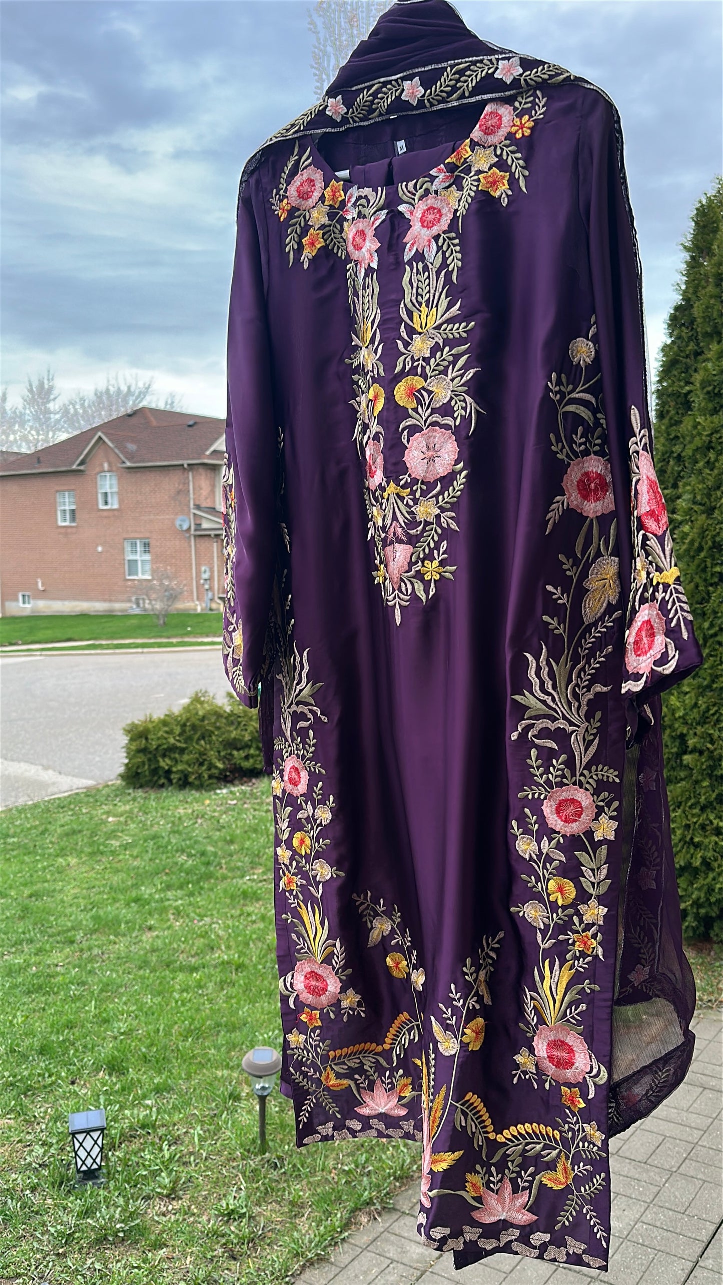 Midnight Gulnaar Élan