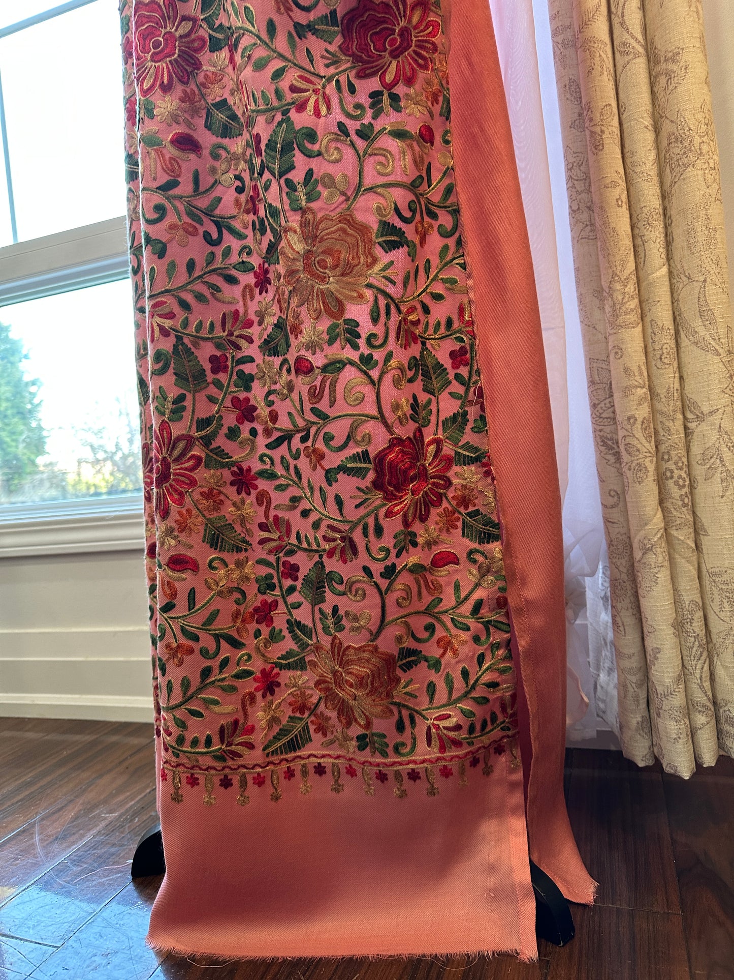 Gulabi Mehfil – Heritage Kaftan Series