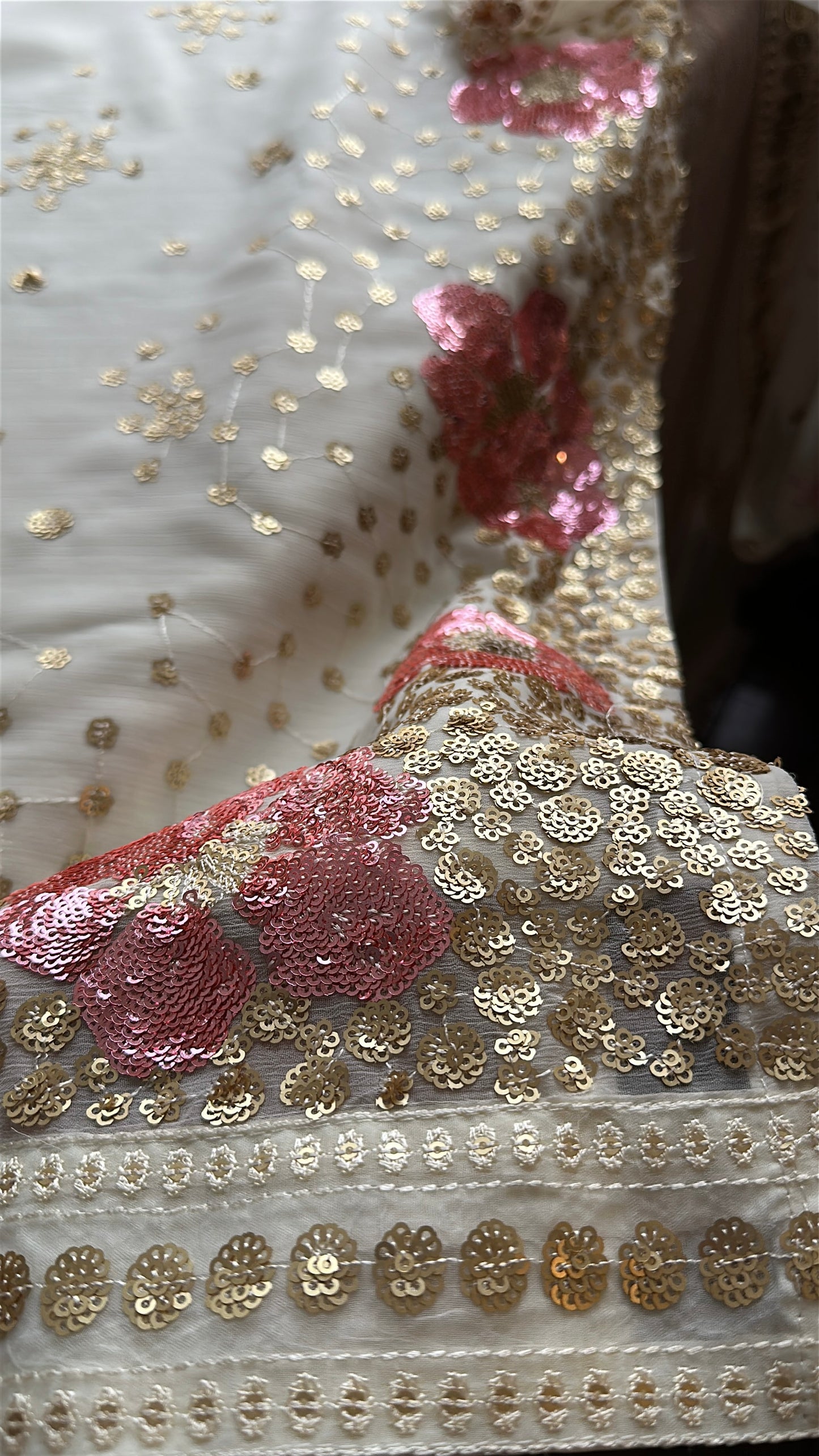 Noor-e-Gulabo – A Soft Bloom of Light & Grace