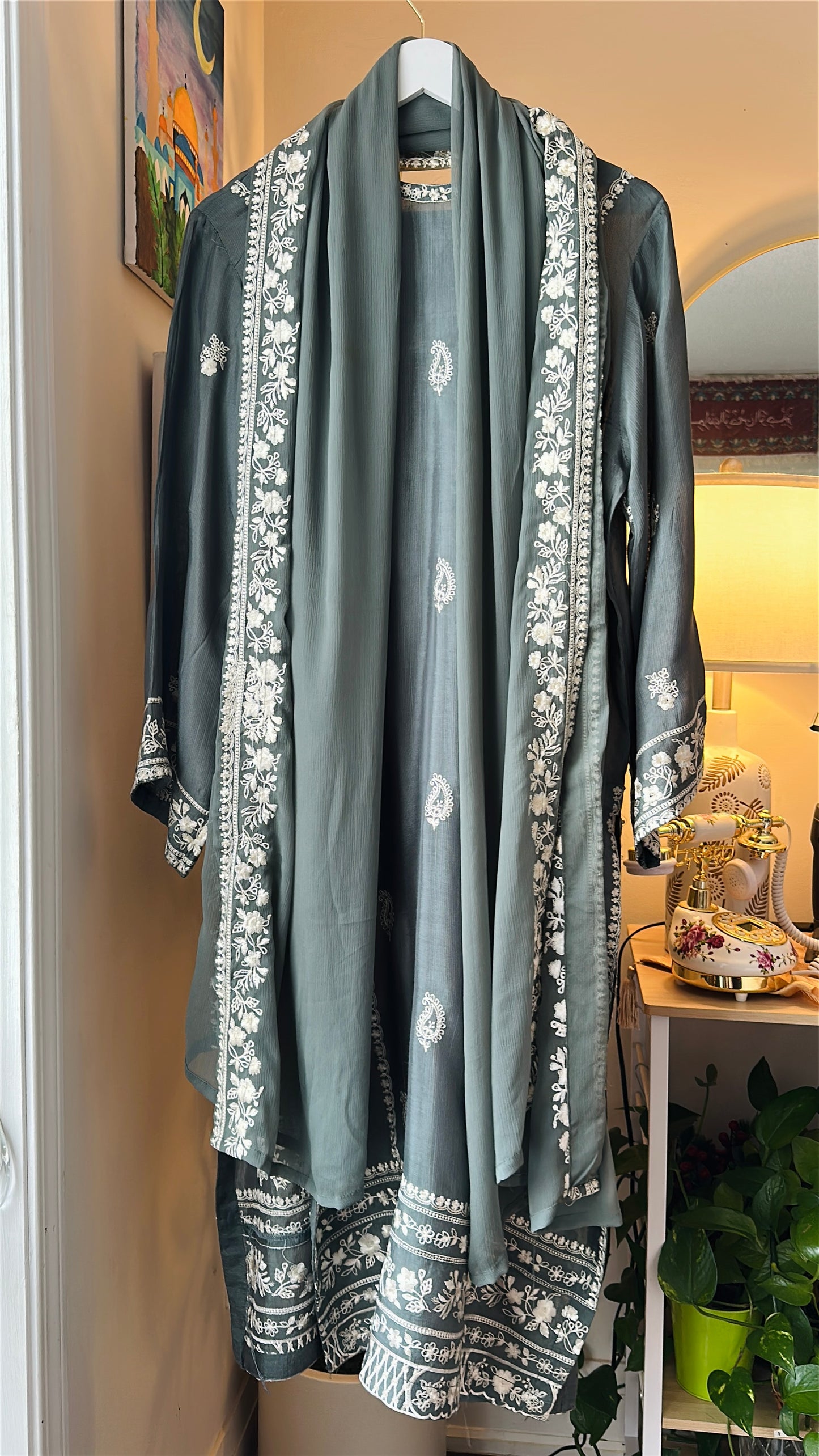 Noor Sage – Soft Grace in Every Thread