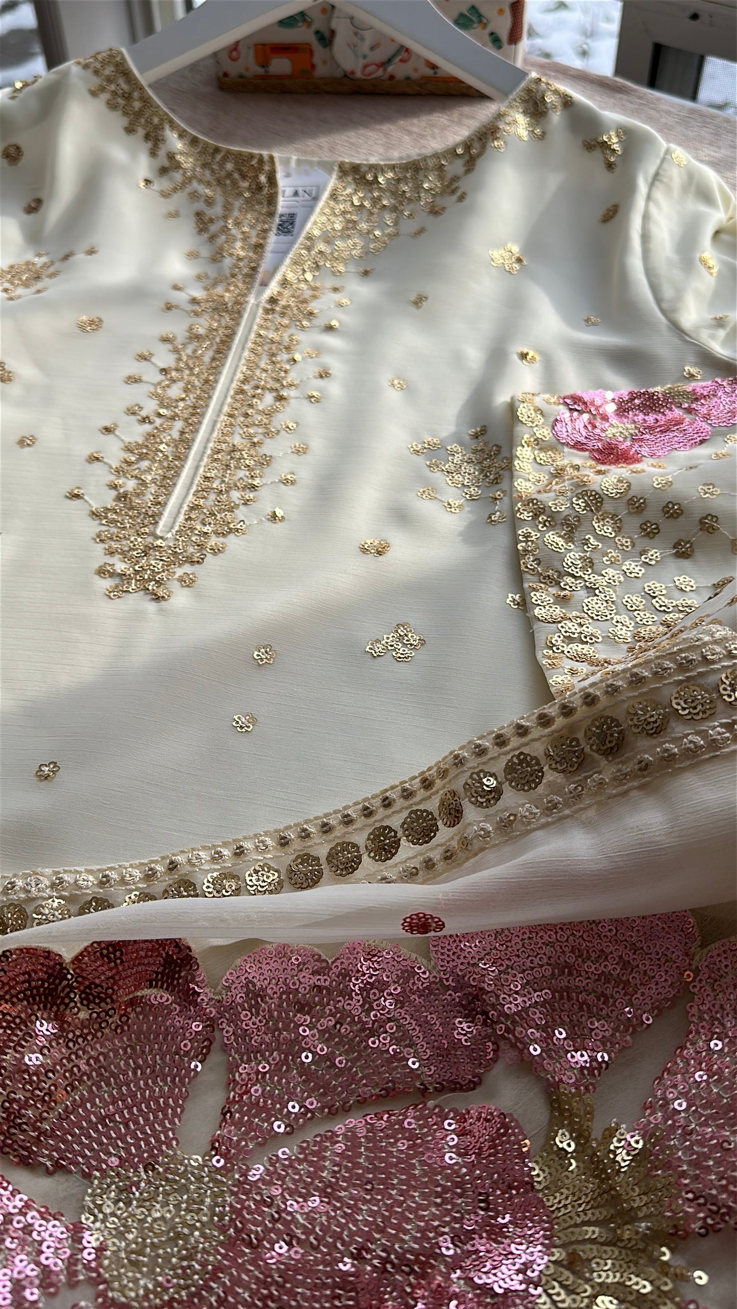 Noor-e-Gulabo – A Soft Bloom of Light & Grace