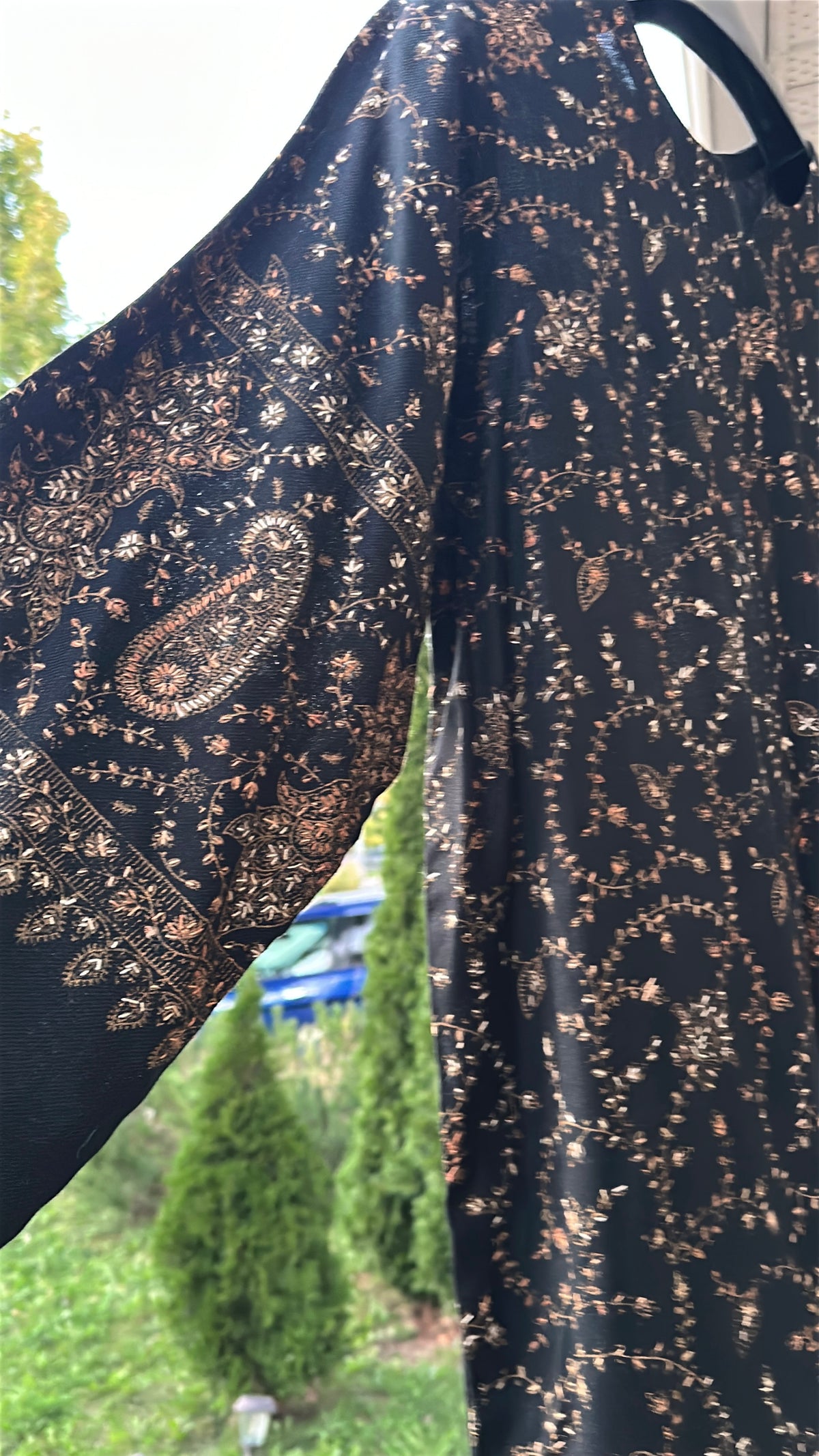 Zar-e-Shab Pashmina Kaftan