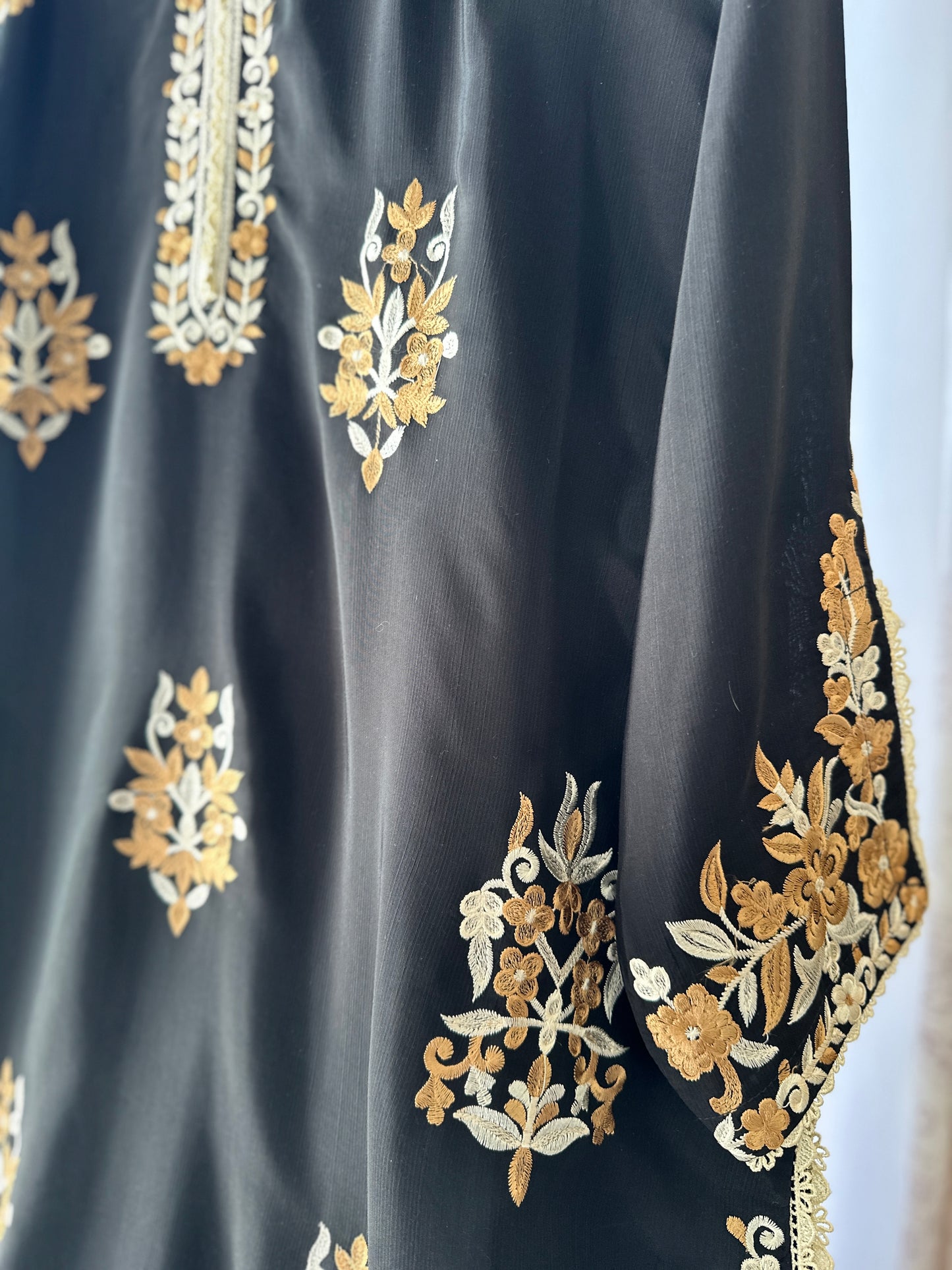 Zeenat-e-Siyah – The Midnight Muse