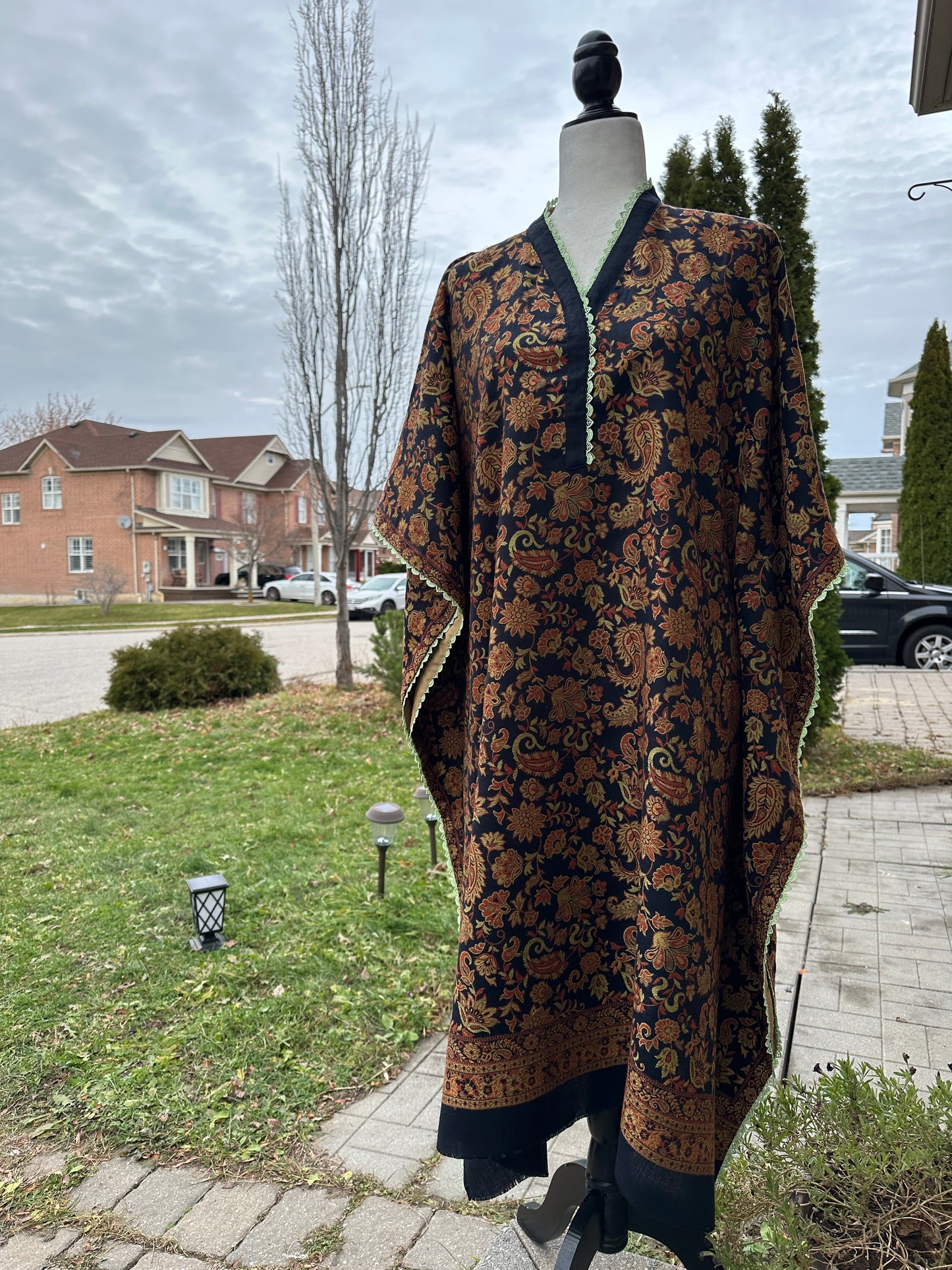 Zamurd-e-Noir – The Heritage Bloom Wrap