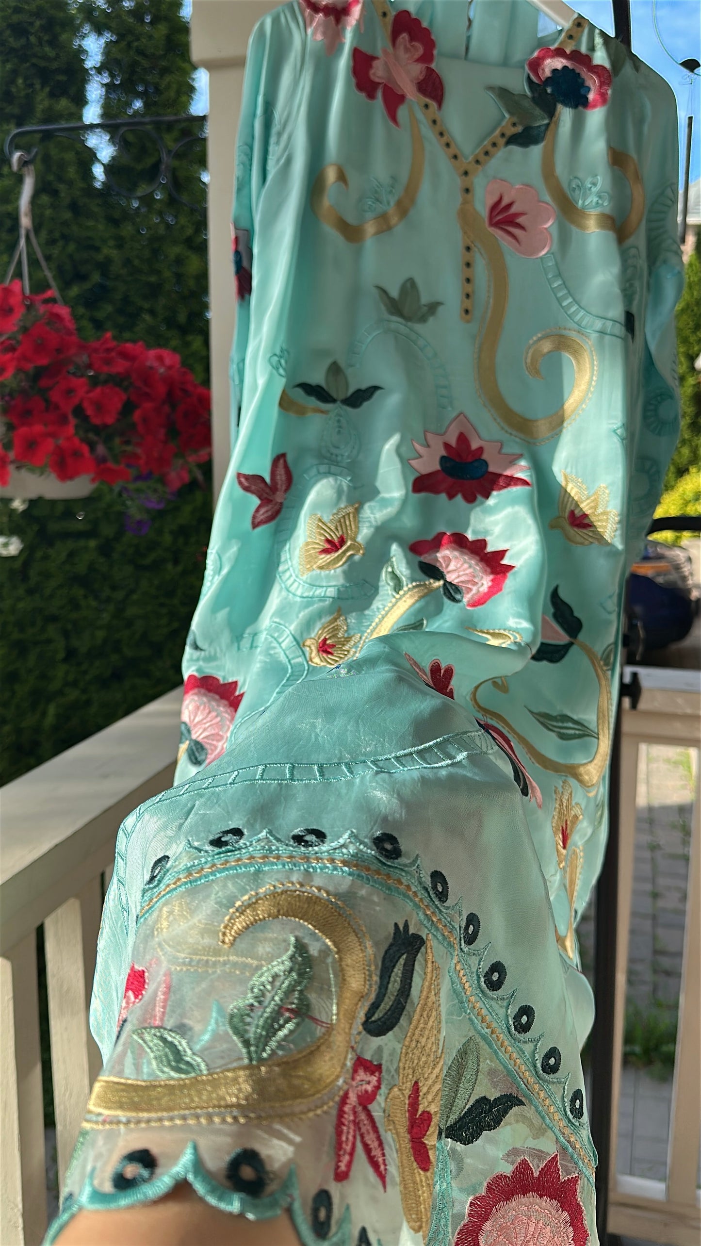 Blue Bloom – A Garden in Motion