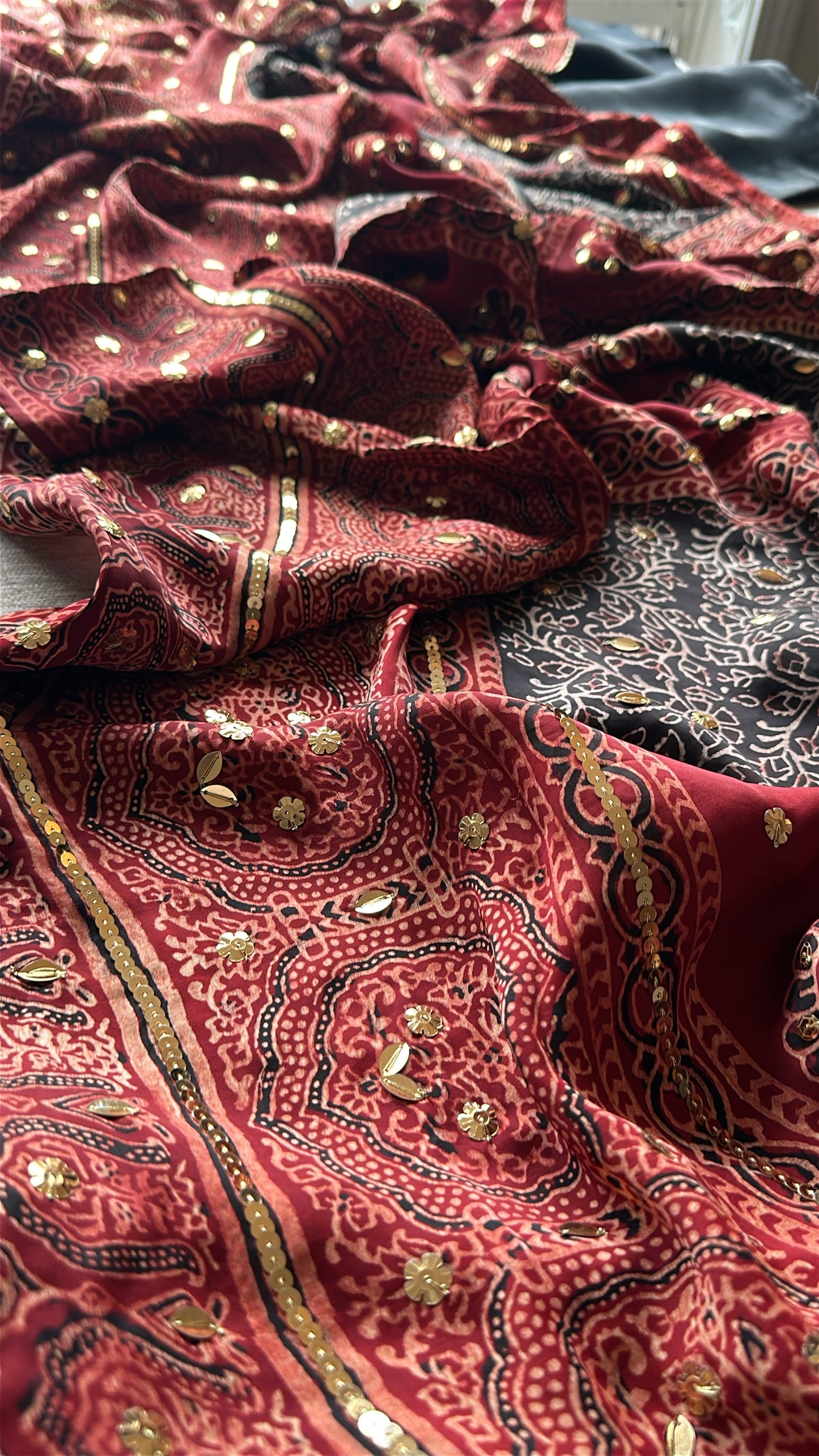 Ajrak Zarqash Noir Élan – Heritage Reimagined