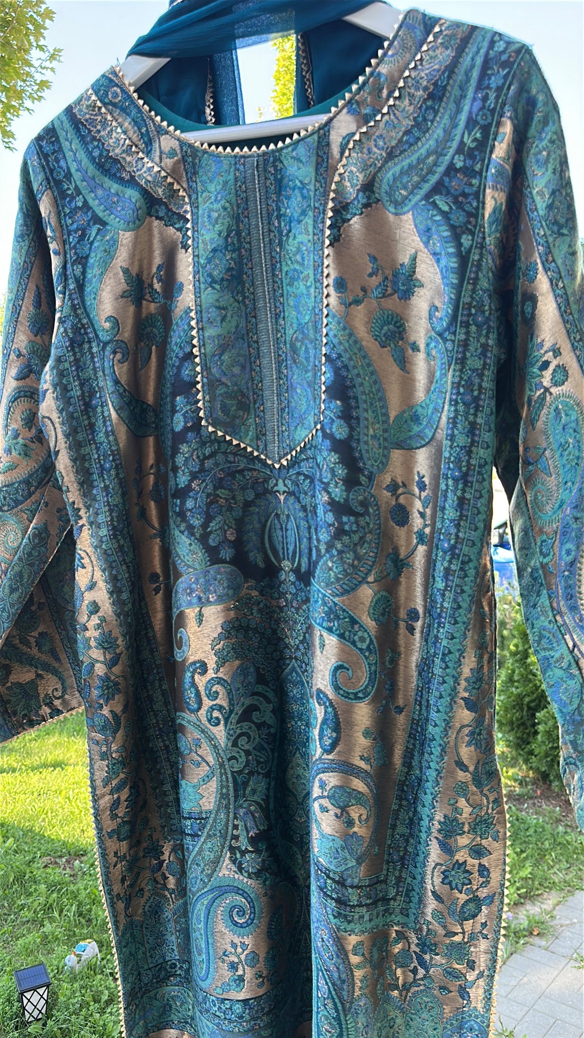 Kani Neel Zareen – Peacock Heritage