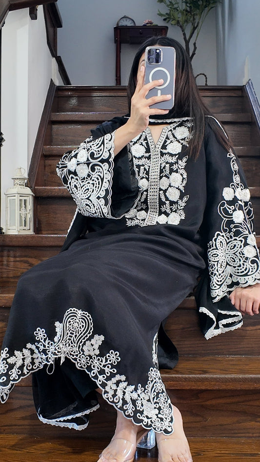 Noir Melody – 3-Piece Kaftan Set