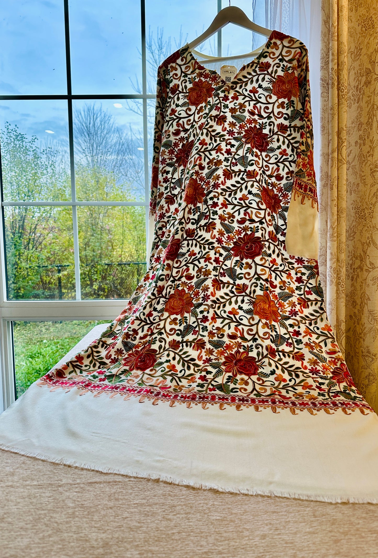 Gulbahaar-e-Ivory – Heritage Kaftan Series