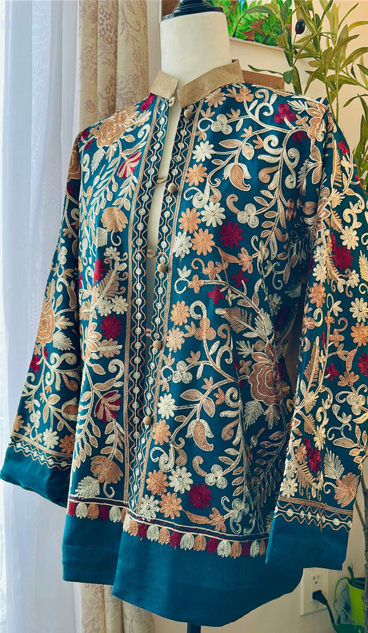 Zar-e-Sabaa – Kashmiri Embroidered Pashmina Coat