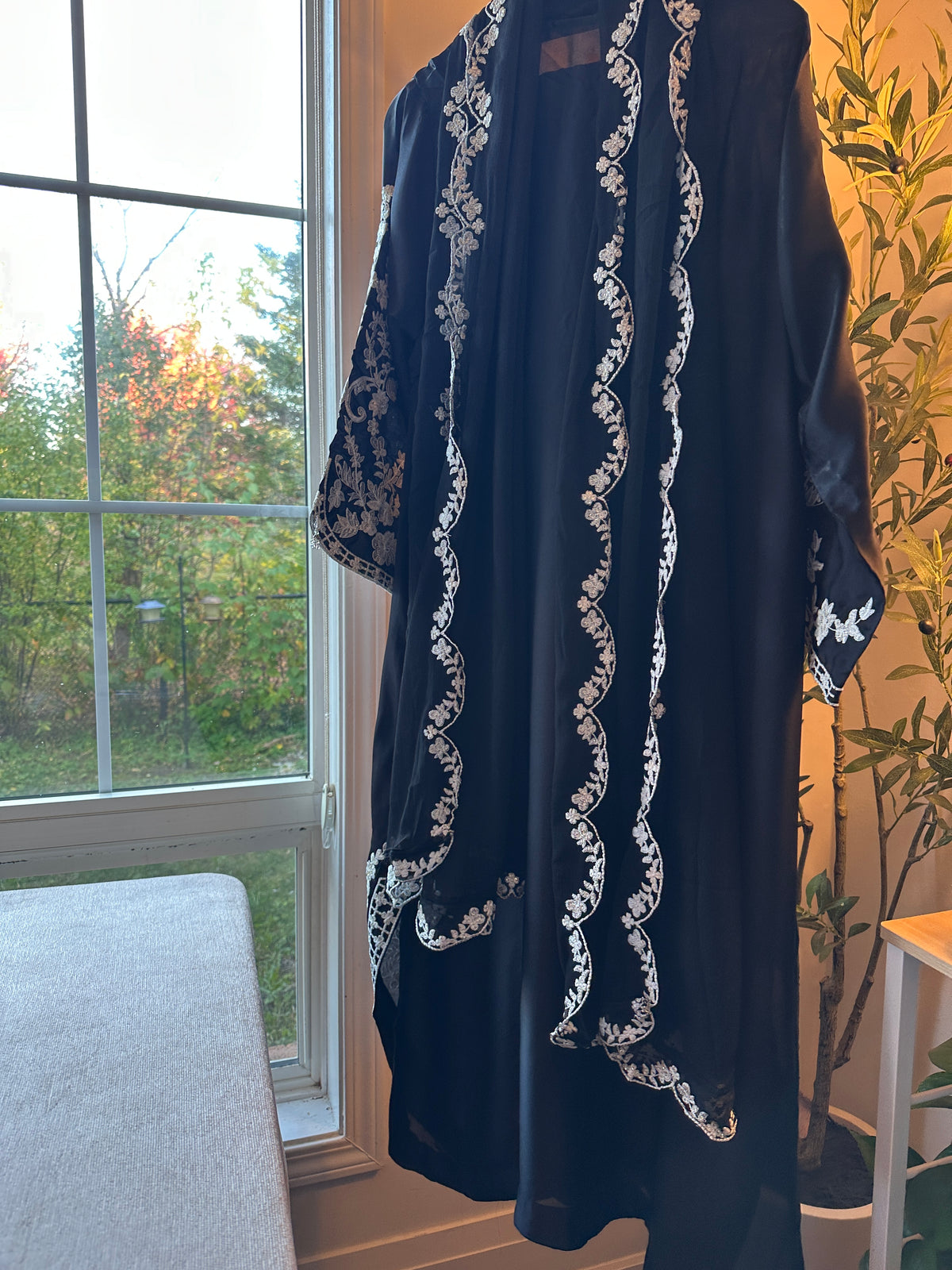 Raat ki Rani / Black Silk — 3-Piece Set