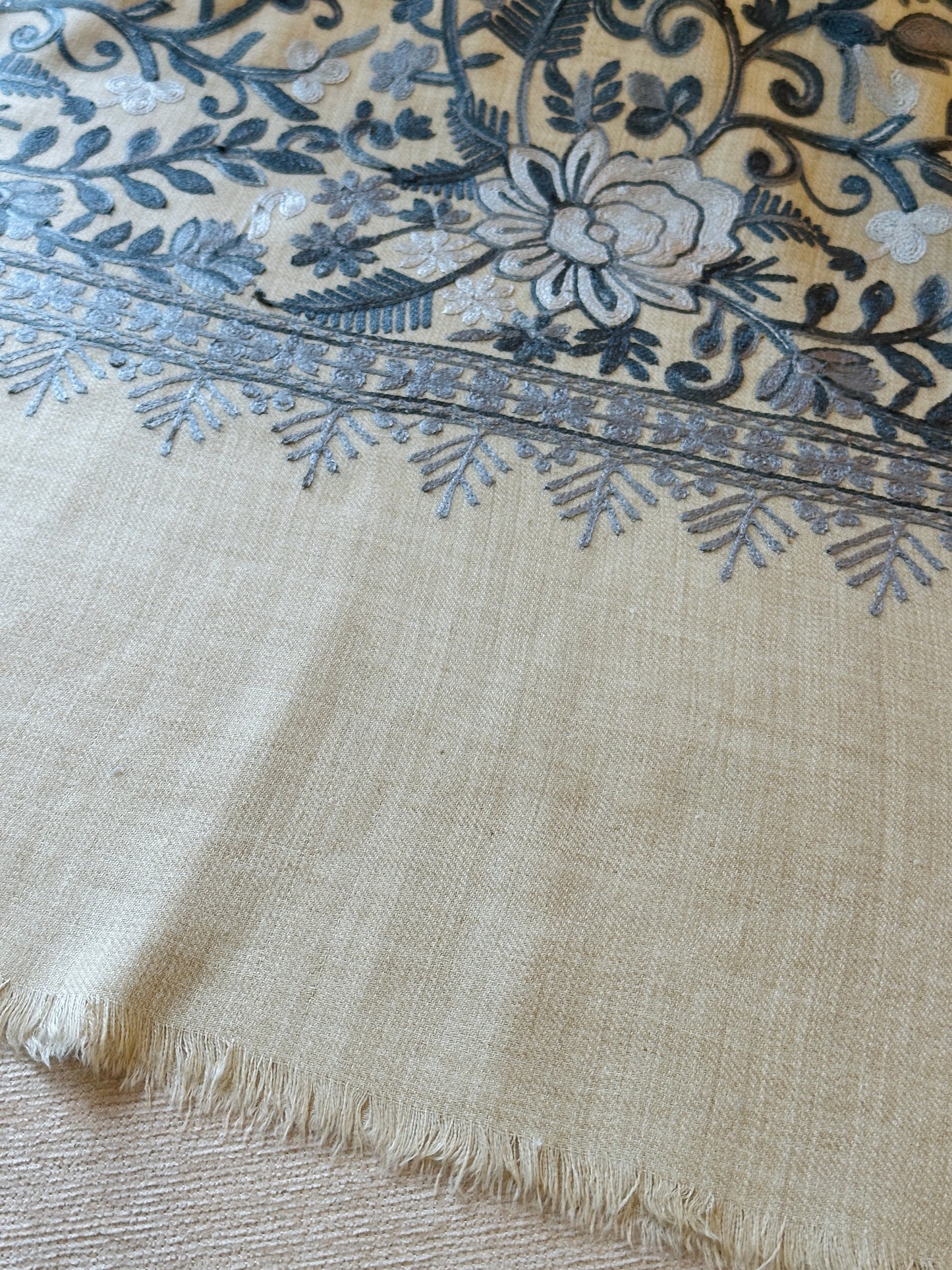 Rumi-e-Raakh – Heritage Kaftan Series