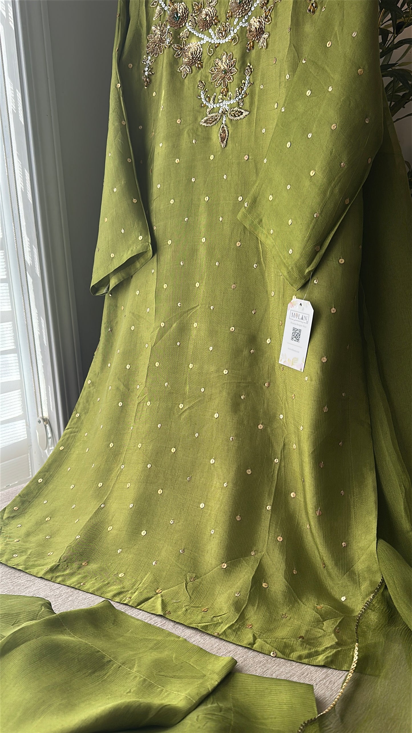 Zara Élan – A Touch of Royal Spring Elegance