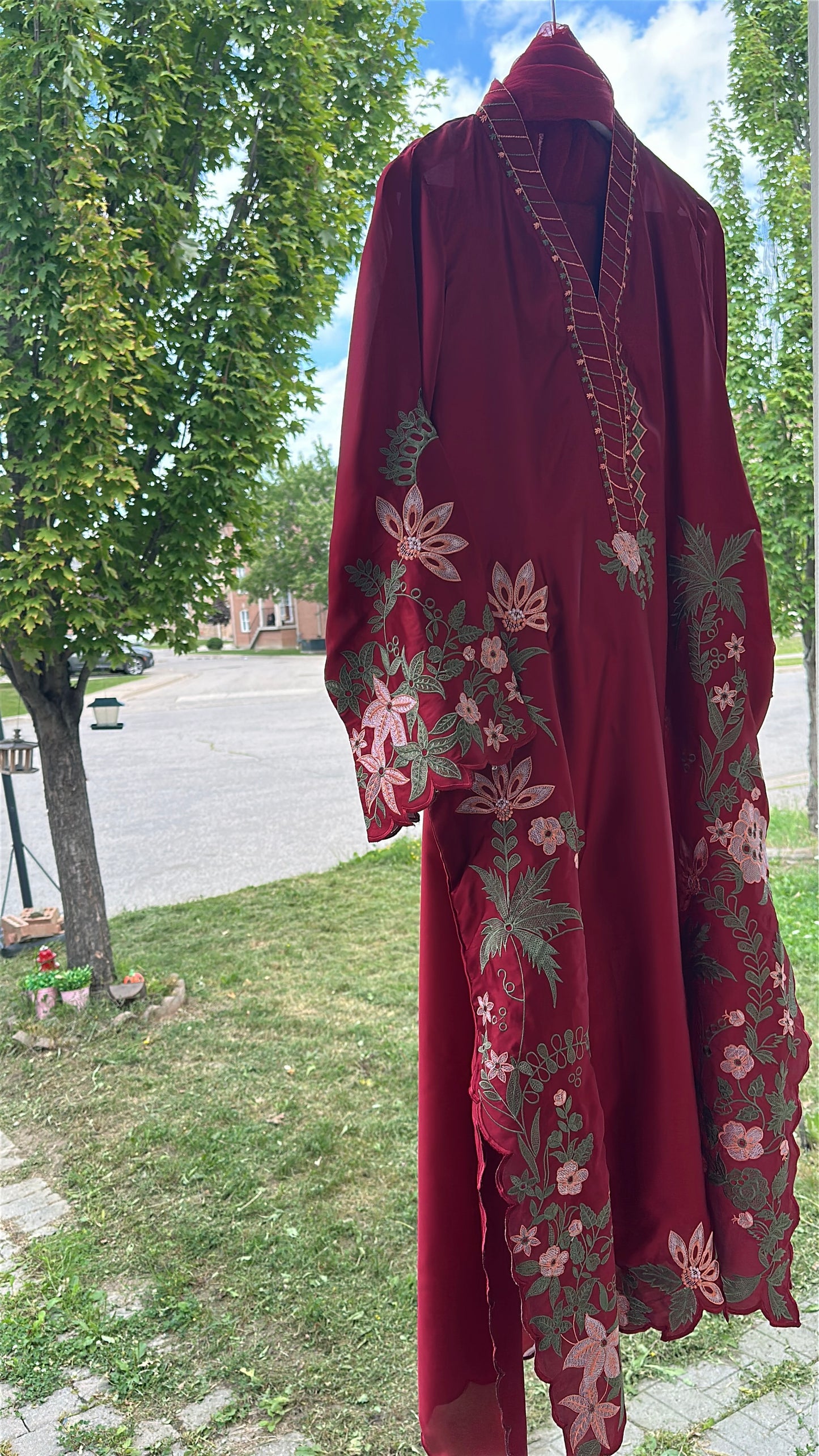 Mehrza – Embroidered Silk Kaftan 3-Piece Set
