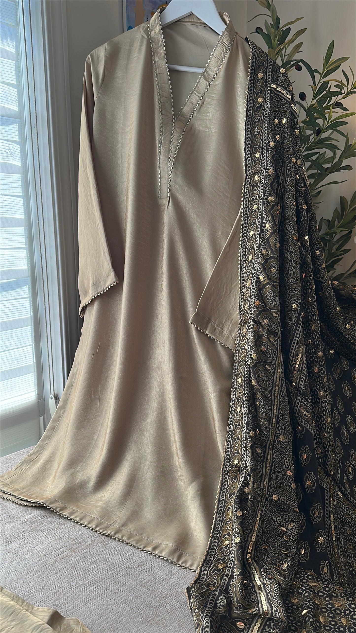 Sahar Virsa Élan – Heritage Draped in Grace
