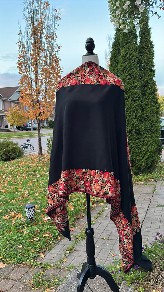 Shab-e-Gulzar – The Floral Night Shawl