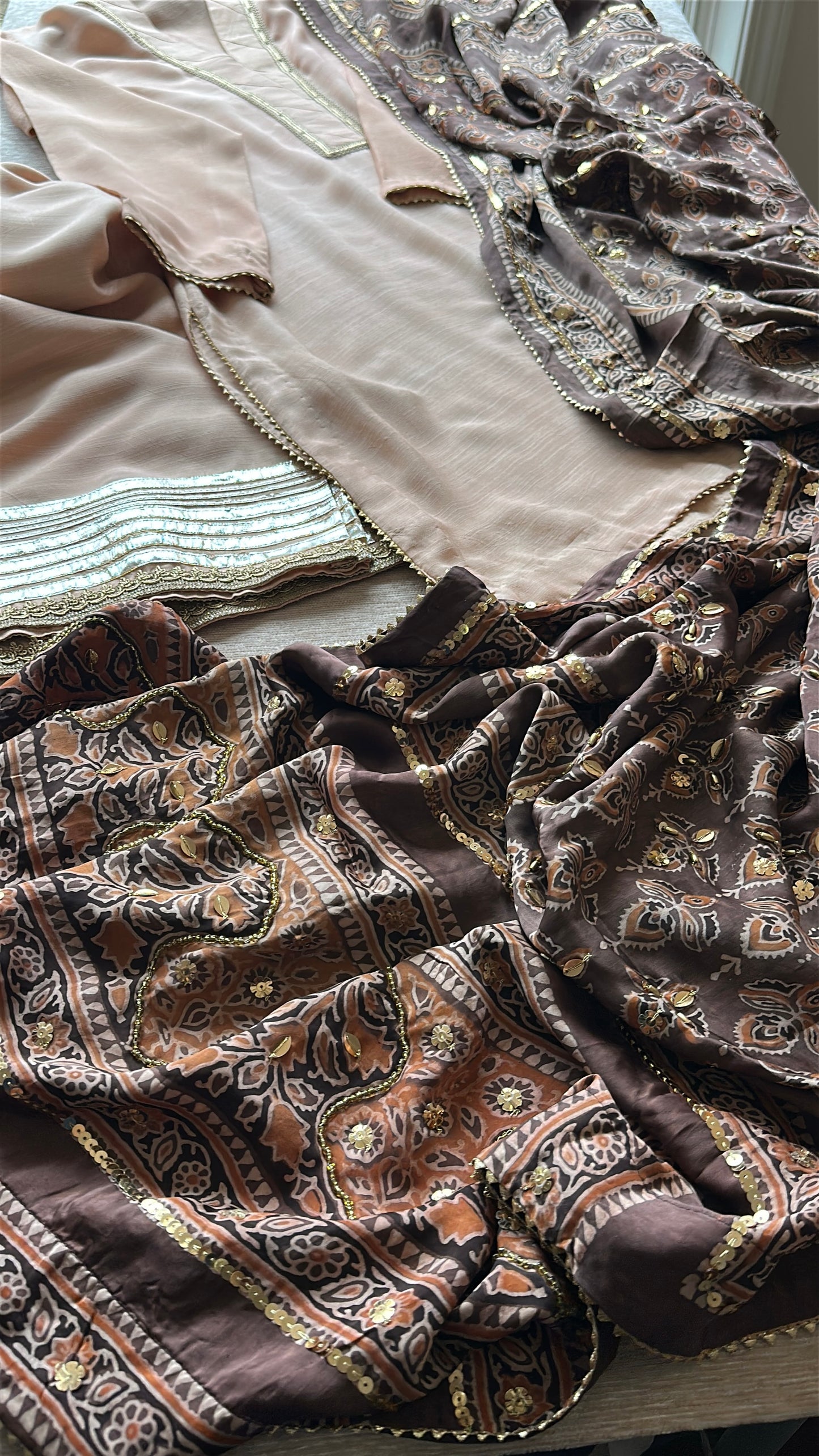 Ajrak Zareen Dusk Élan – Where Earth Meets Gold