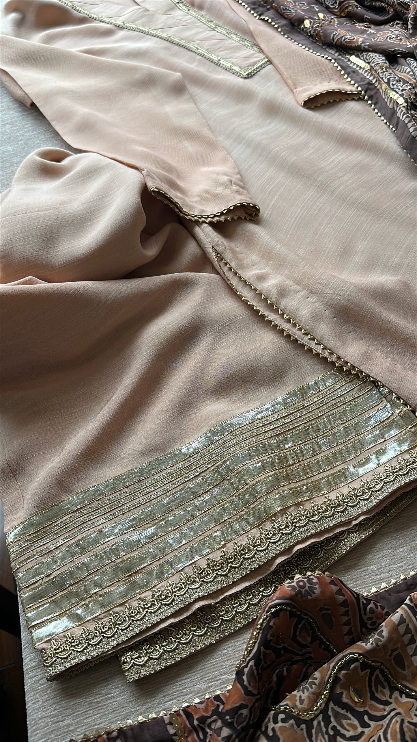 Ajrak Zareen Dusk Élan – Where Earth Meets Gold