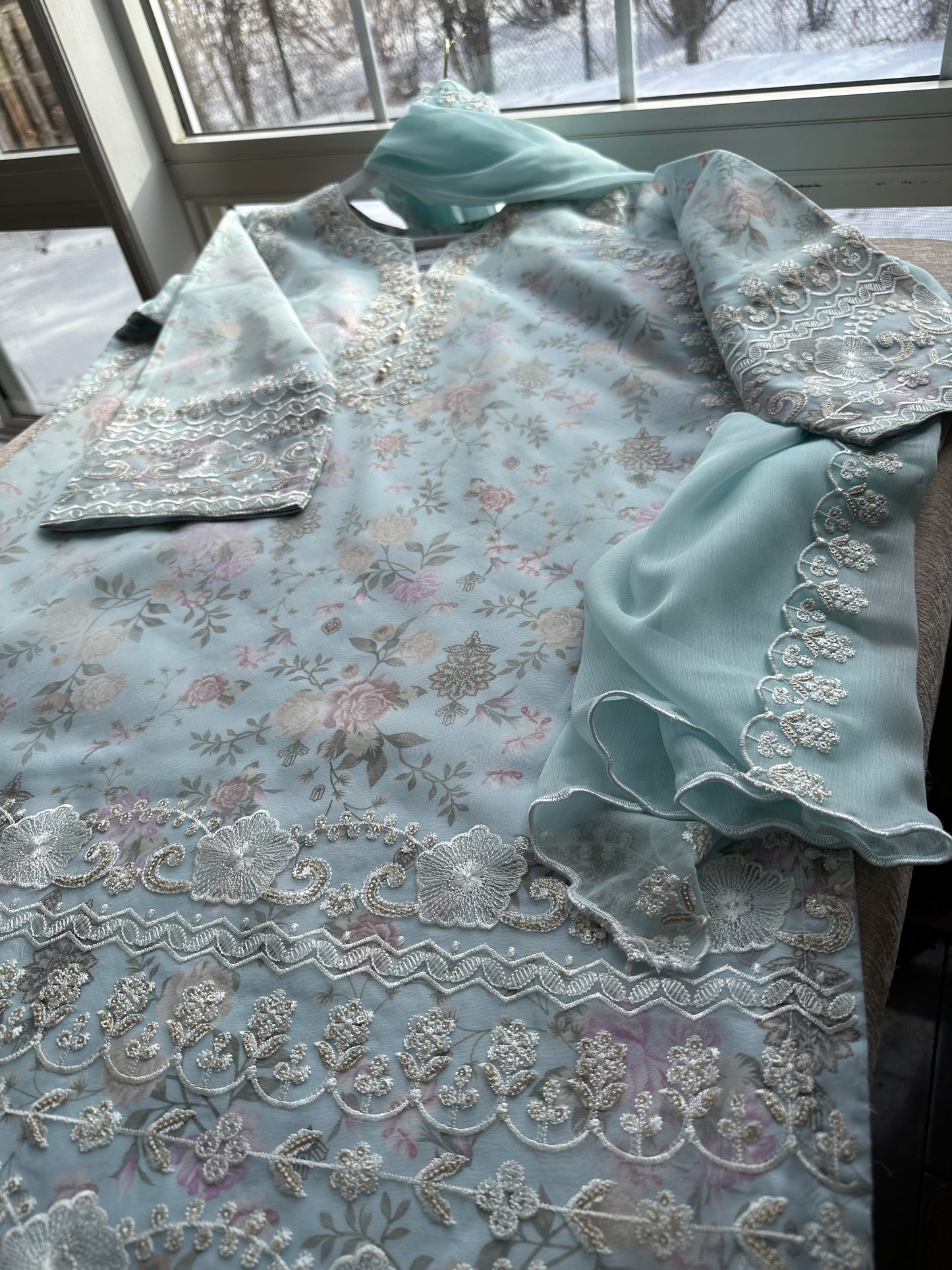 Noor-e-Baraf – An Icy Fairytale Bloom