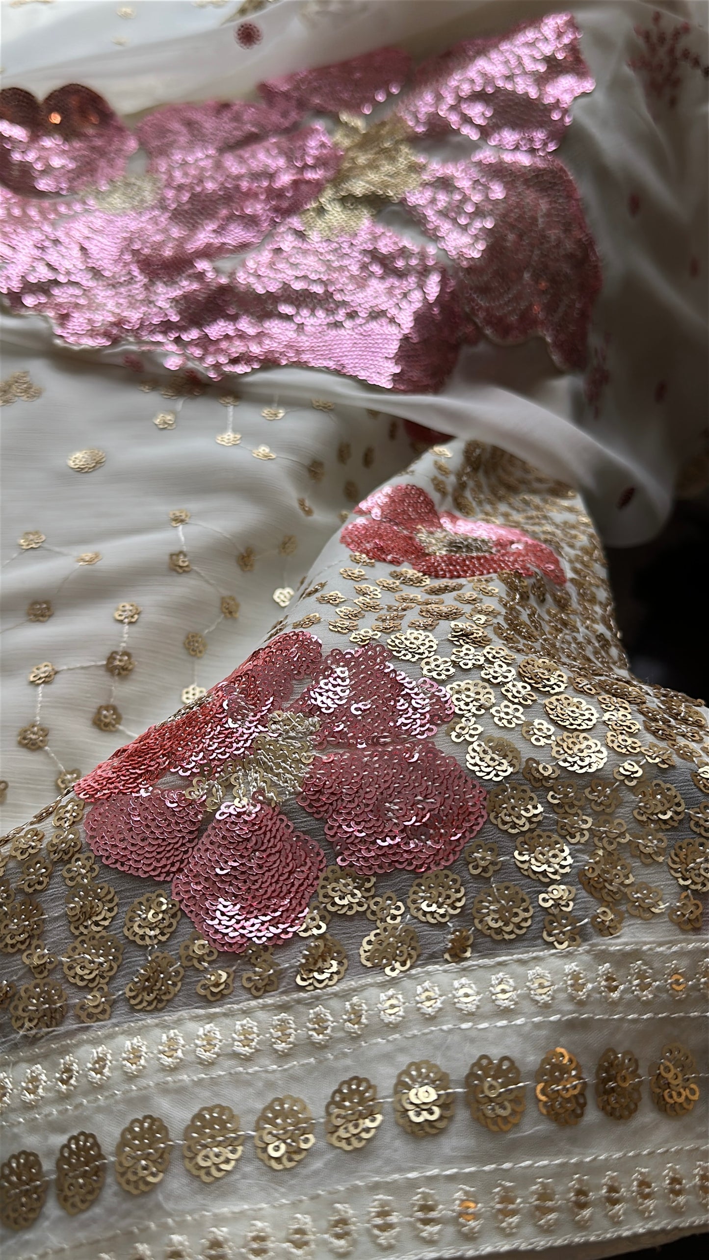 Noor-e-Gulabo – A Soft Bloom of Light & Grace