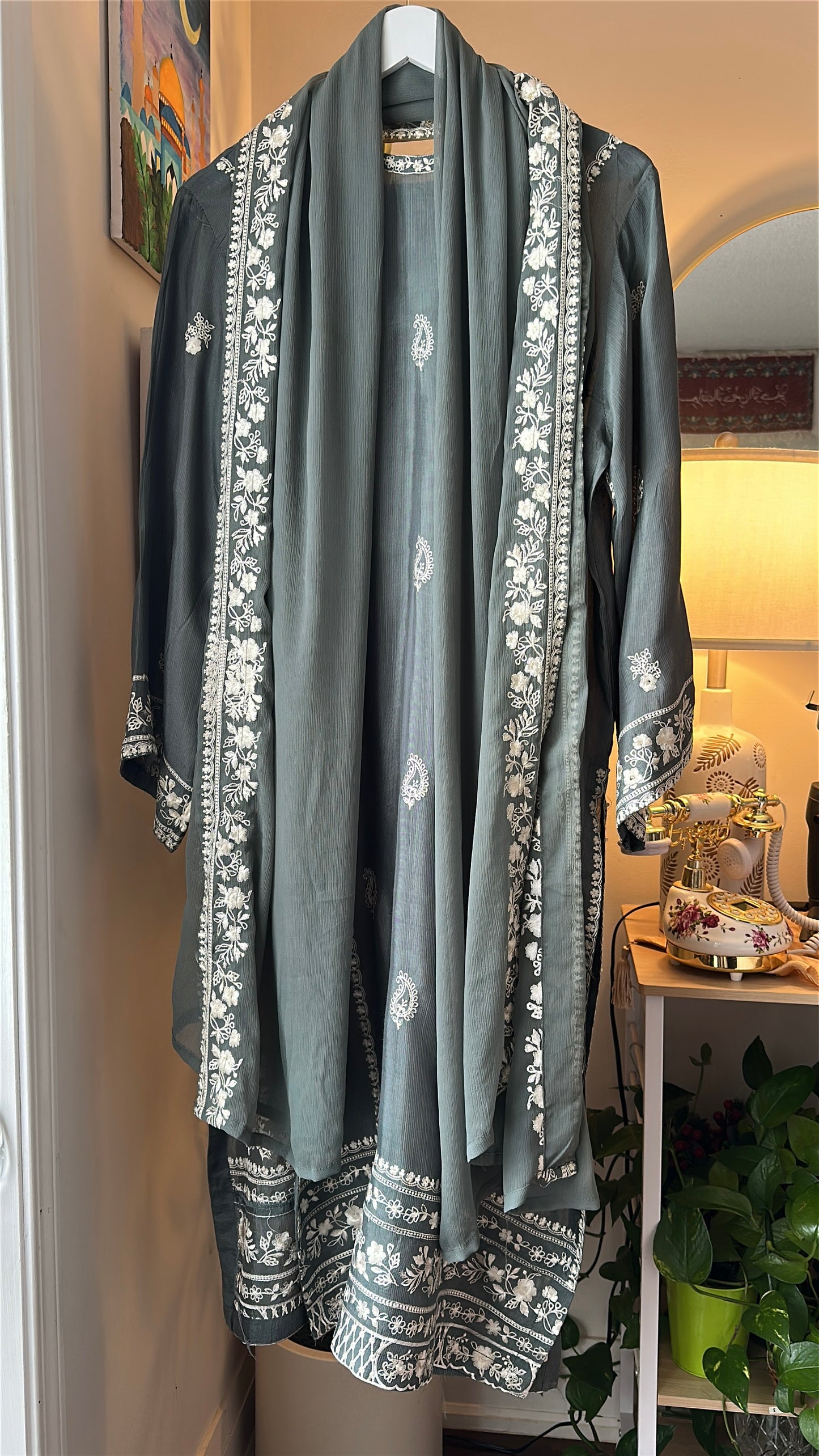 Noor Sage – Soft Grace in Every Thread