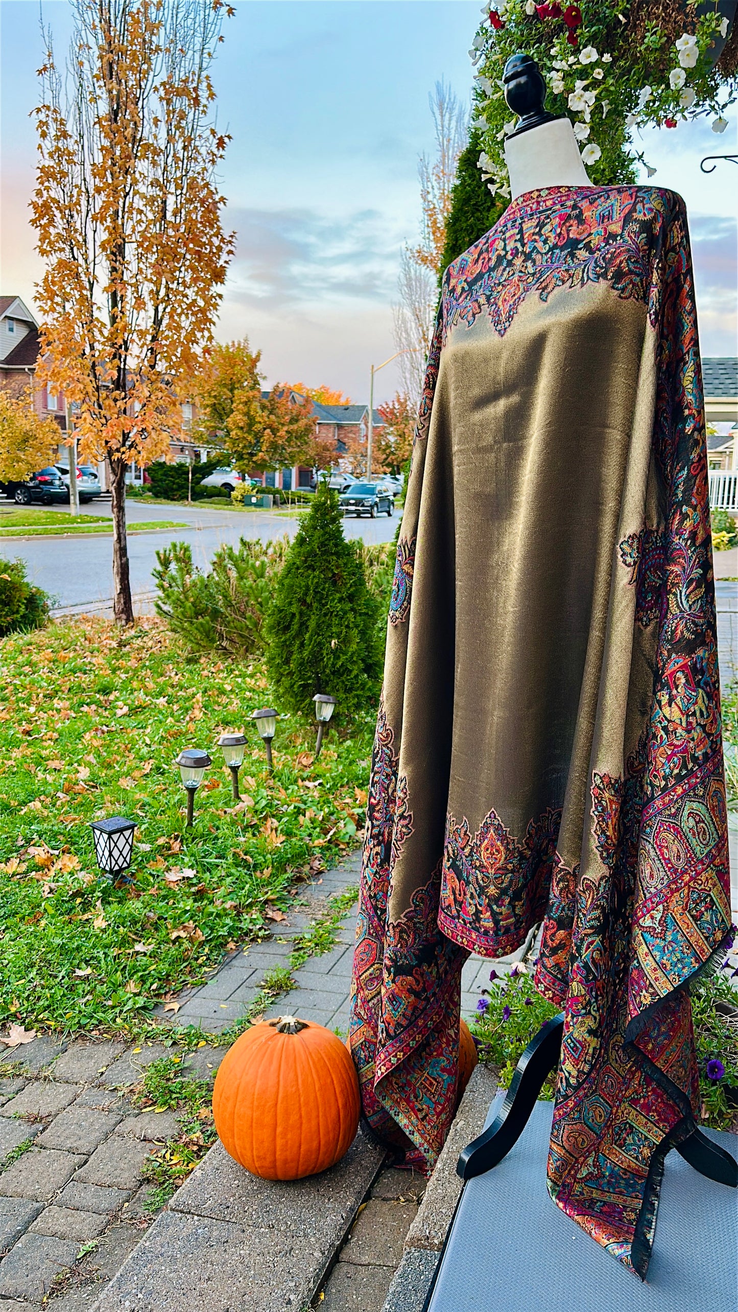 Mughal Muse Moonlit Shawl