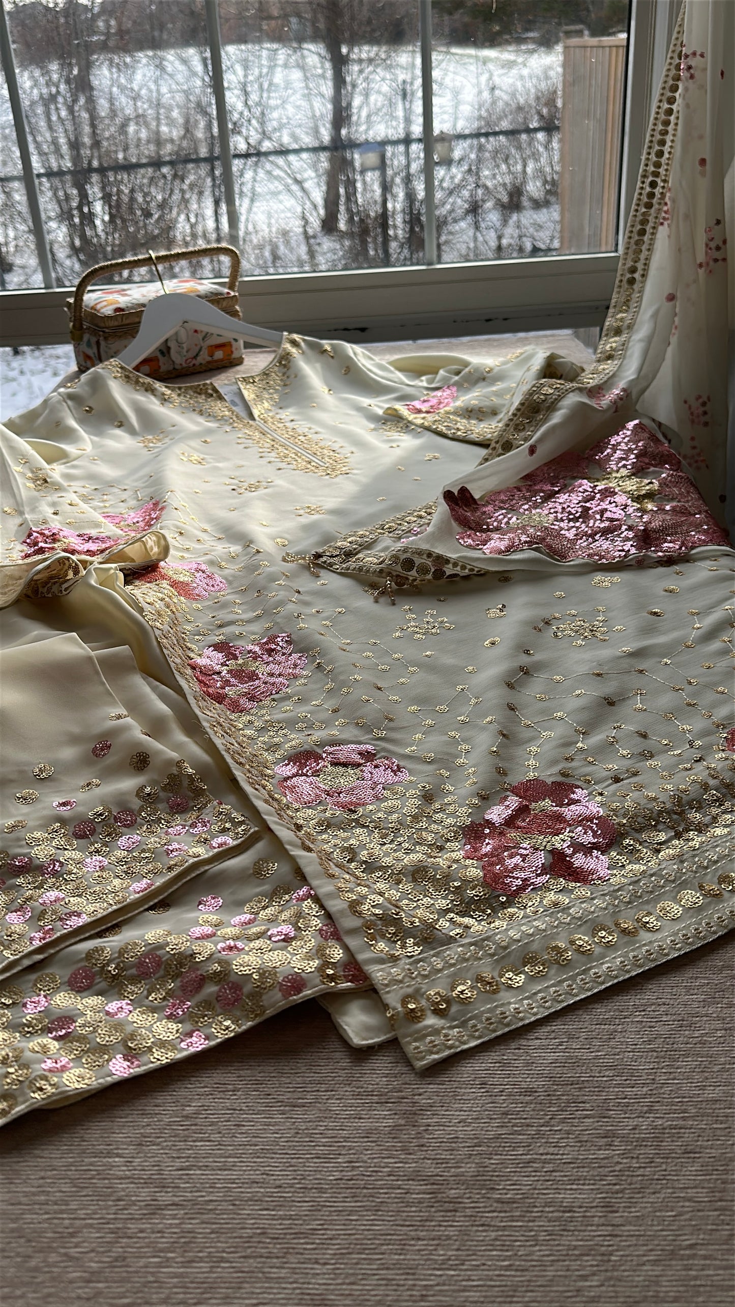 Noor-e-Gulabo – A Soft Bloom of Light & Grace