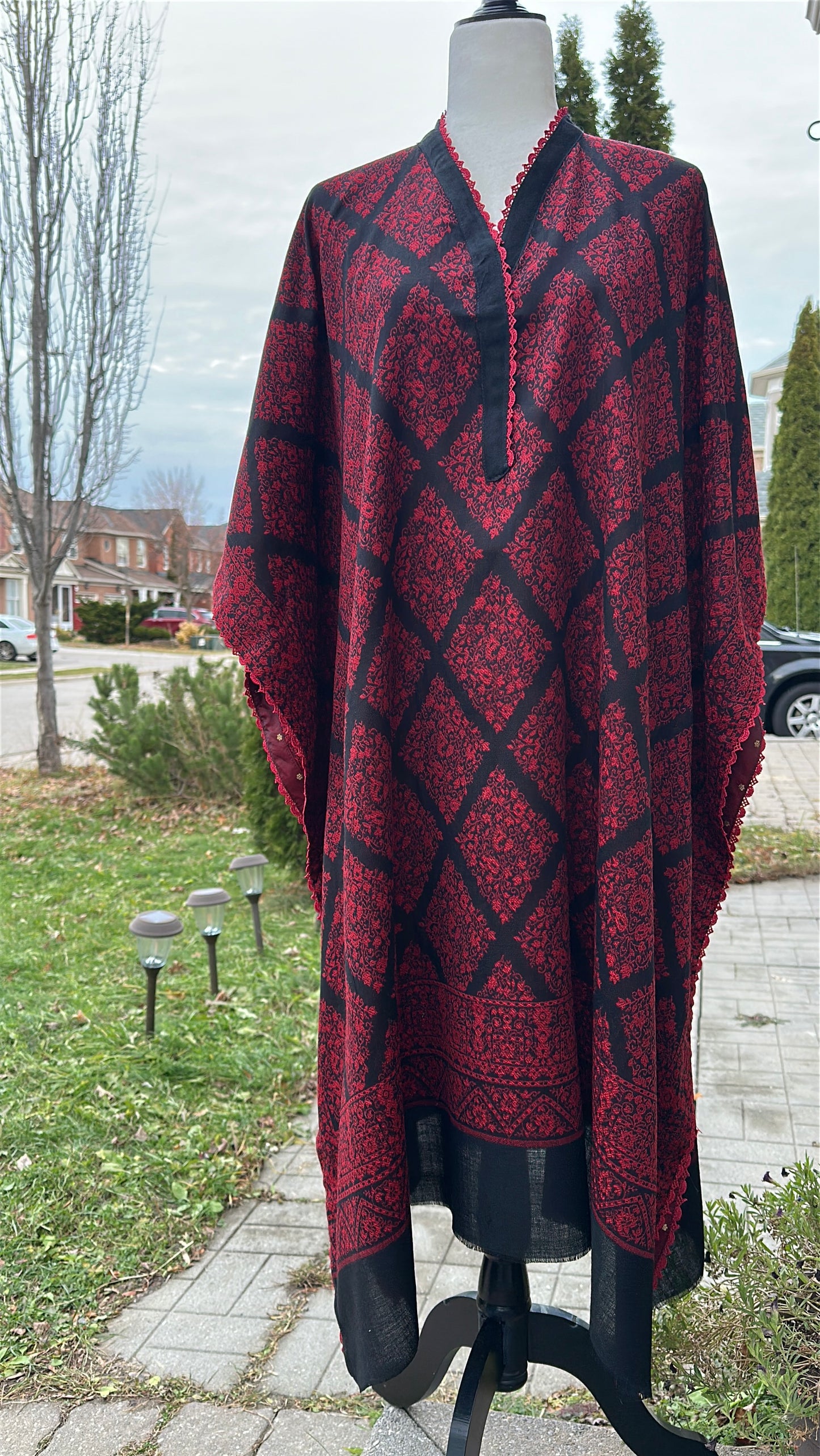 Zar-e-Mohabbat – The Ruby Noir Heritage Wrap