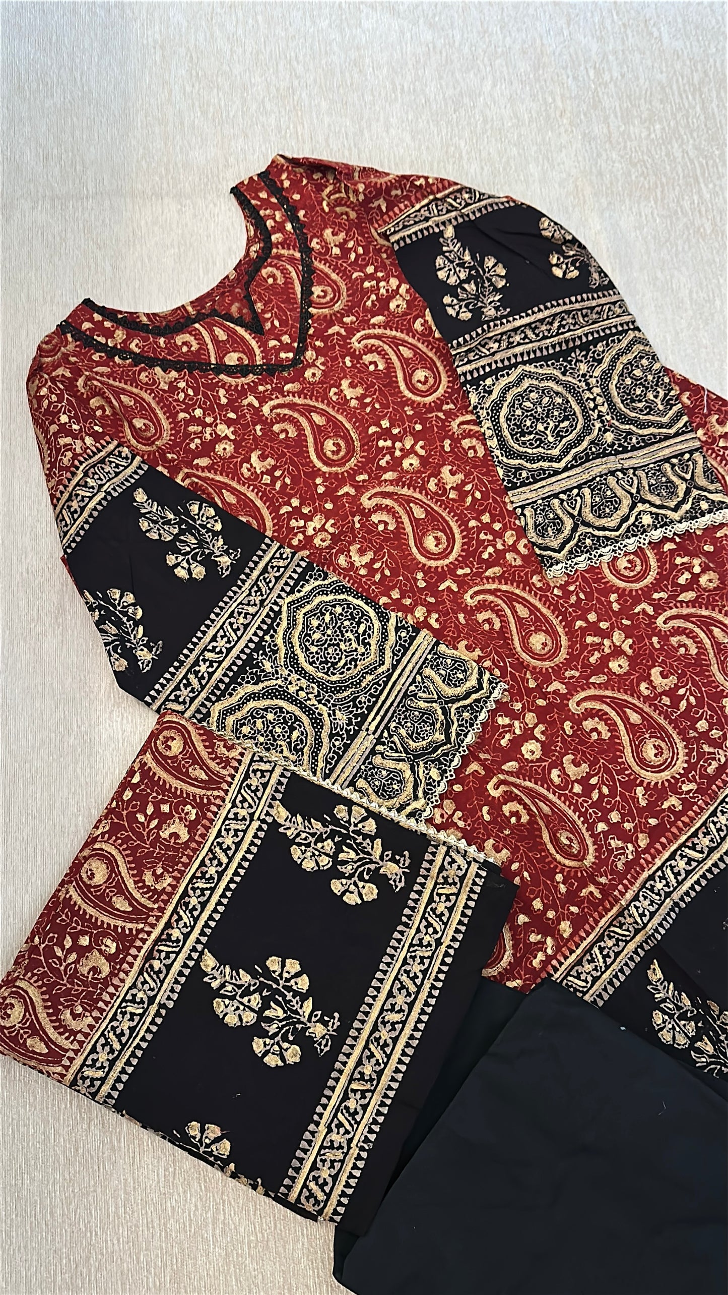 Rang-e-Mehr Ajrak Heritage