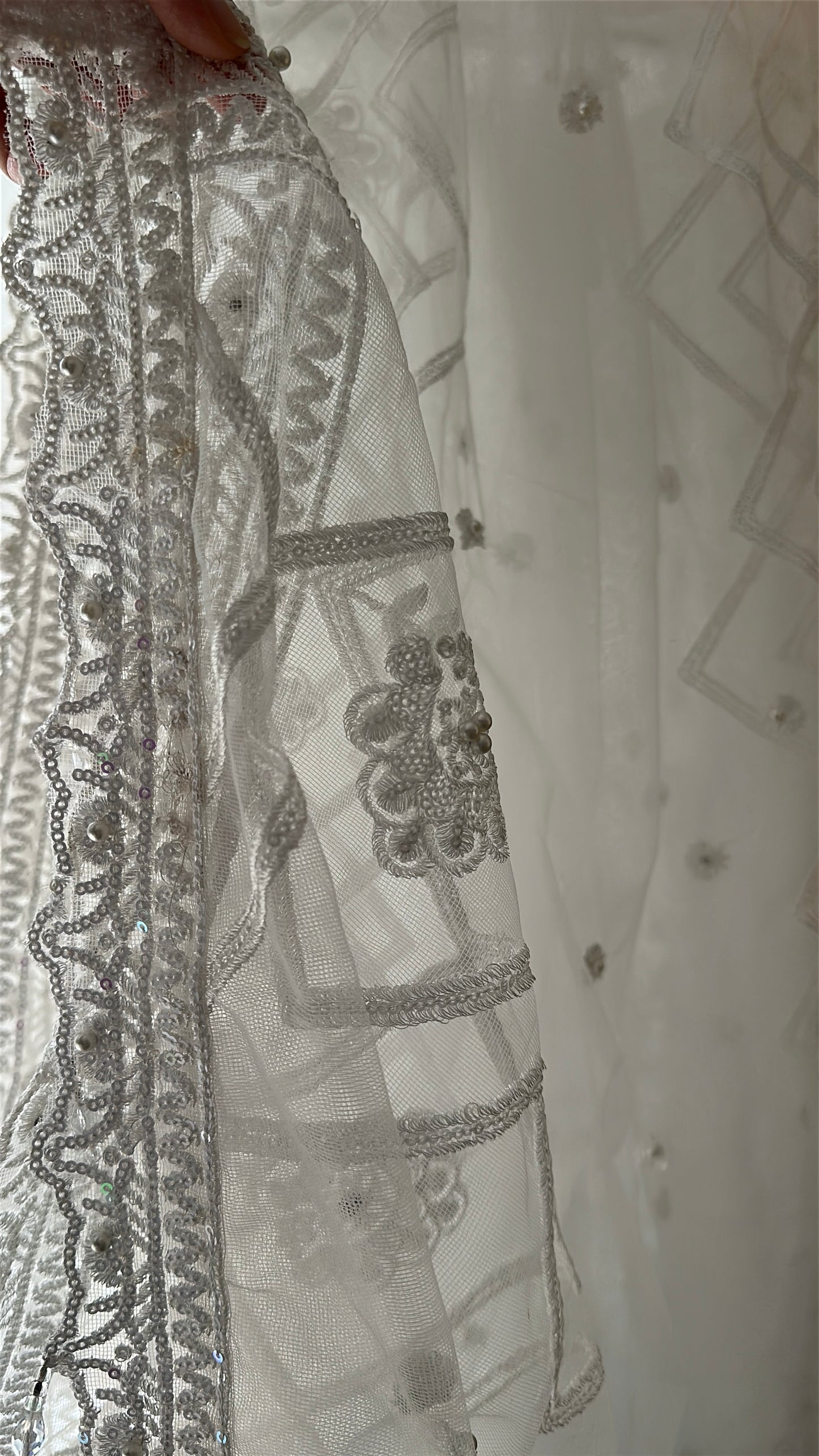 Noor Élan – Where Grace Meets Light