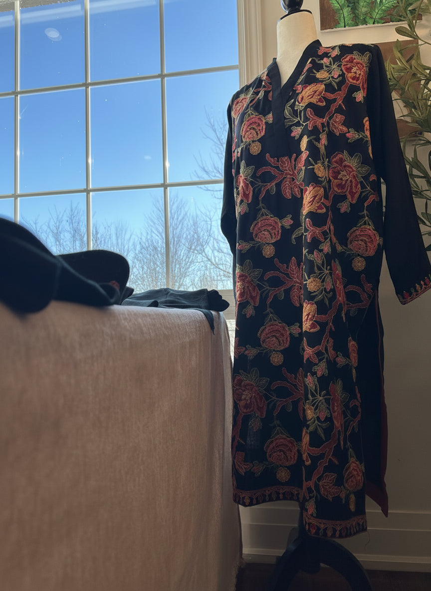 Gulab-e-Jaanaan – The Kashmiri Rose Jaal Pashmina Set