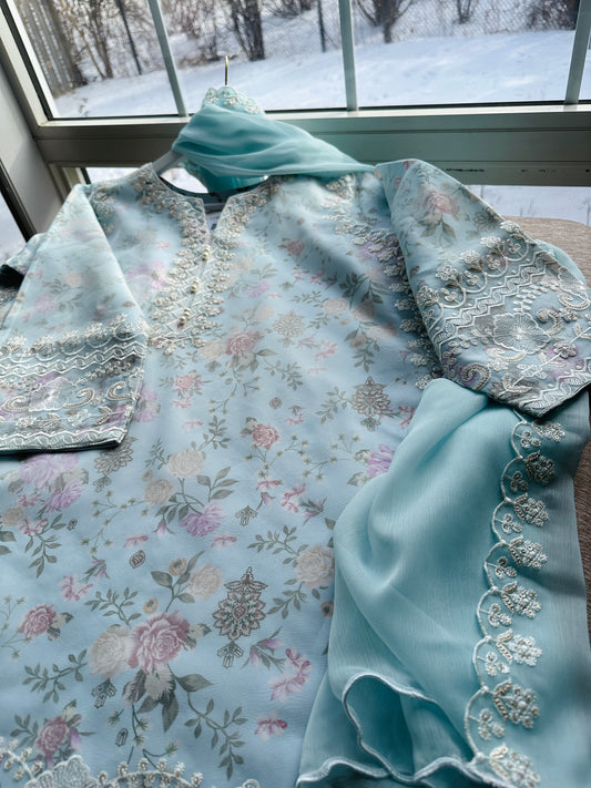 Noor-e-Baraf – An Icy Fairytale Bloom