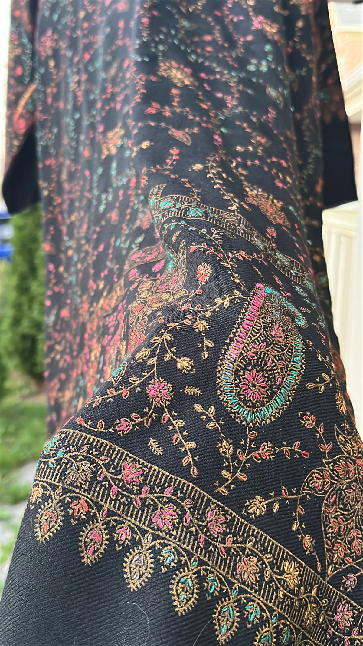 Noir Gulzar Pashmina Kaftan