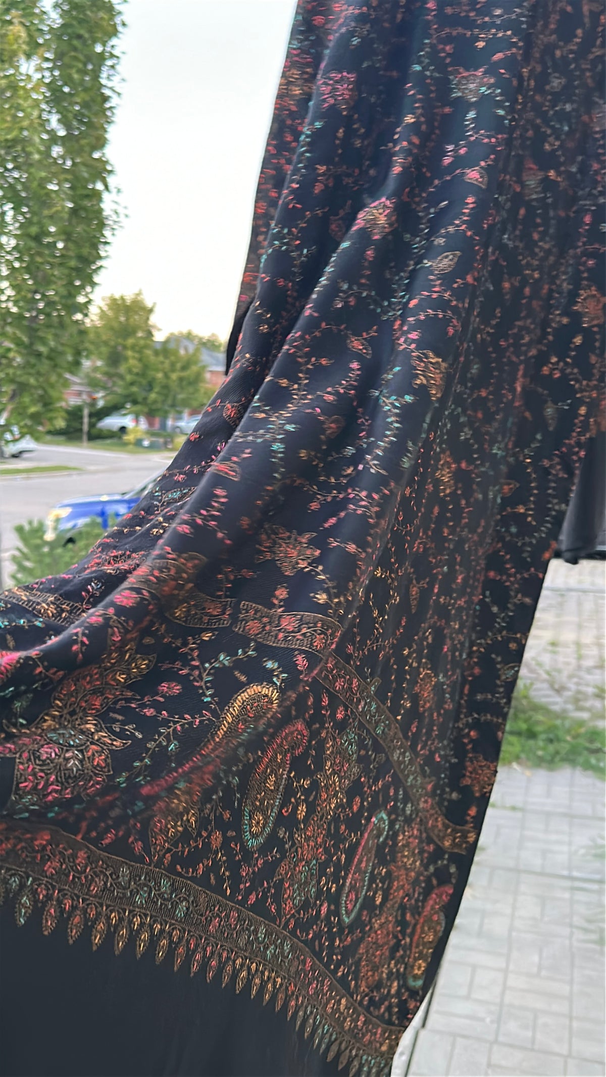 Noir Gulzar Pashmina Kaftan