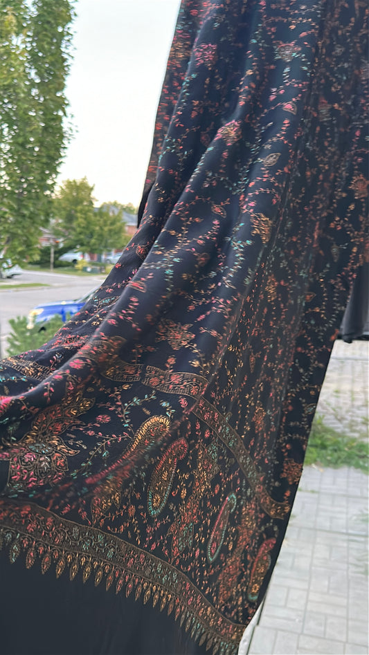 Noir Gulzar Pashmina Kaftan