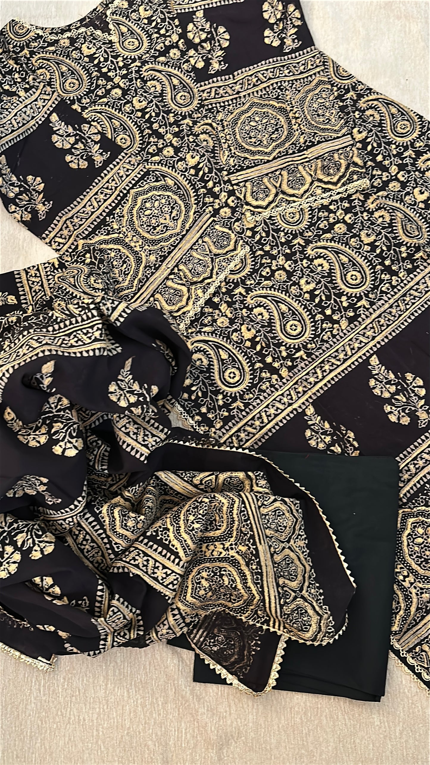 Noir Ajrak Heritage