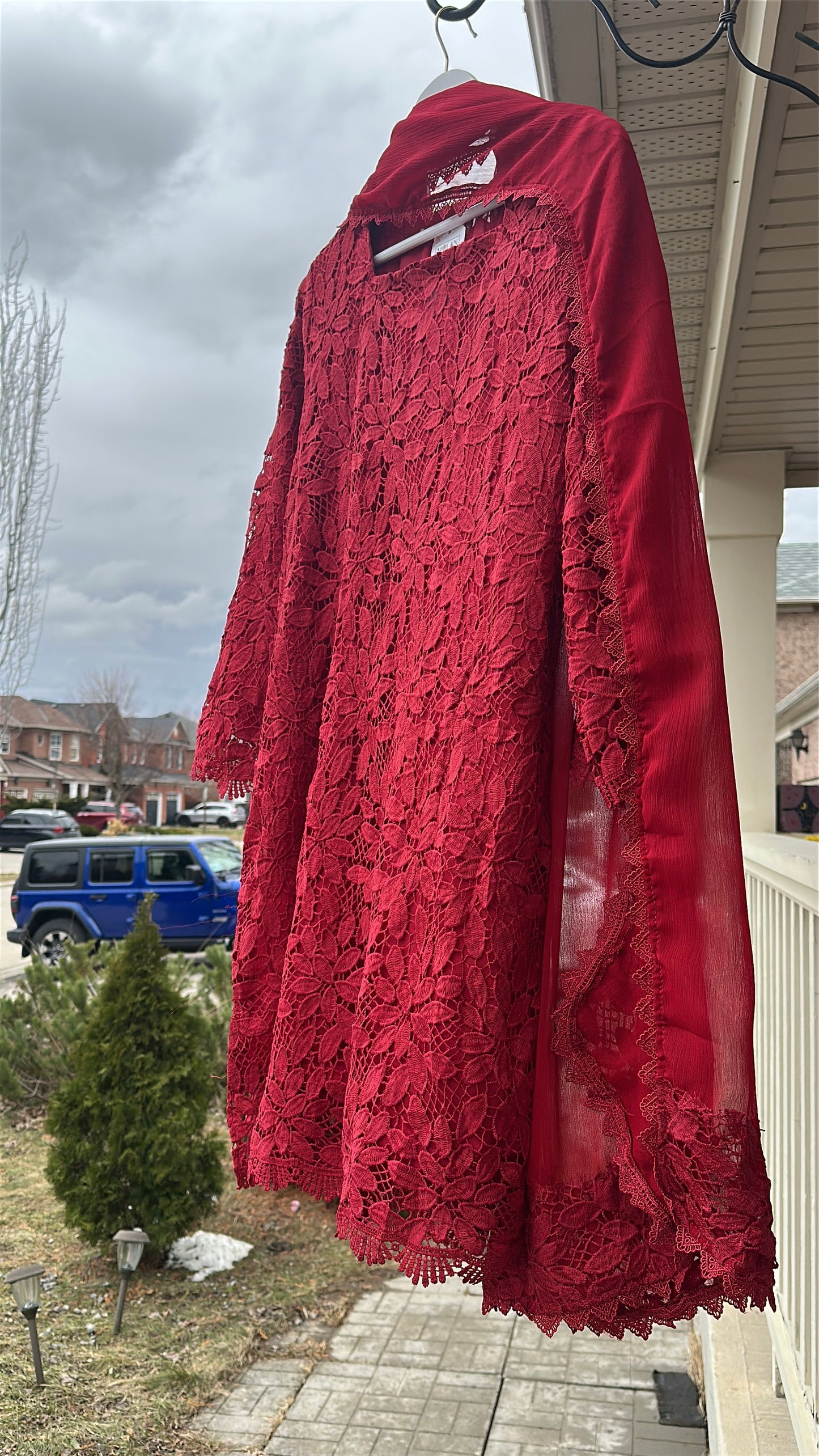 Ruby Crochet Élan – Timeless Craft in Crimson