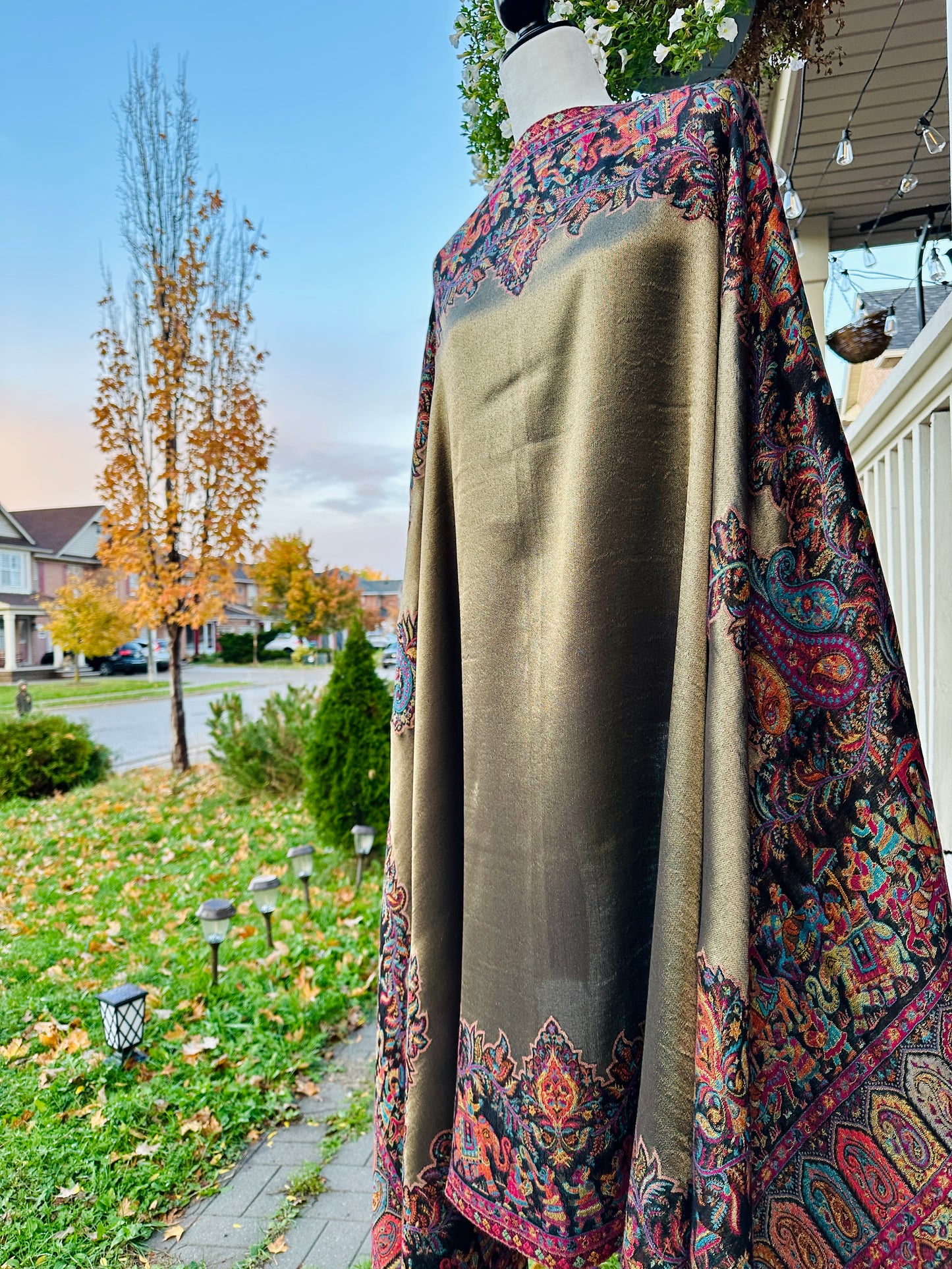 Mughal Muse Moonlit Shawl