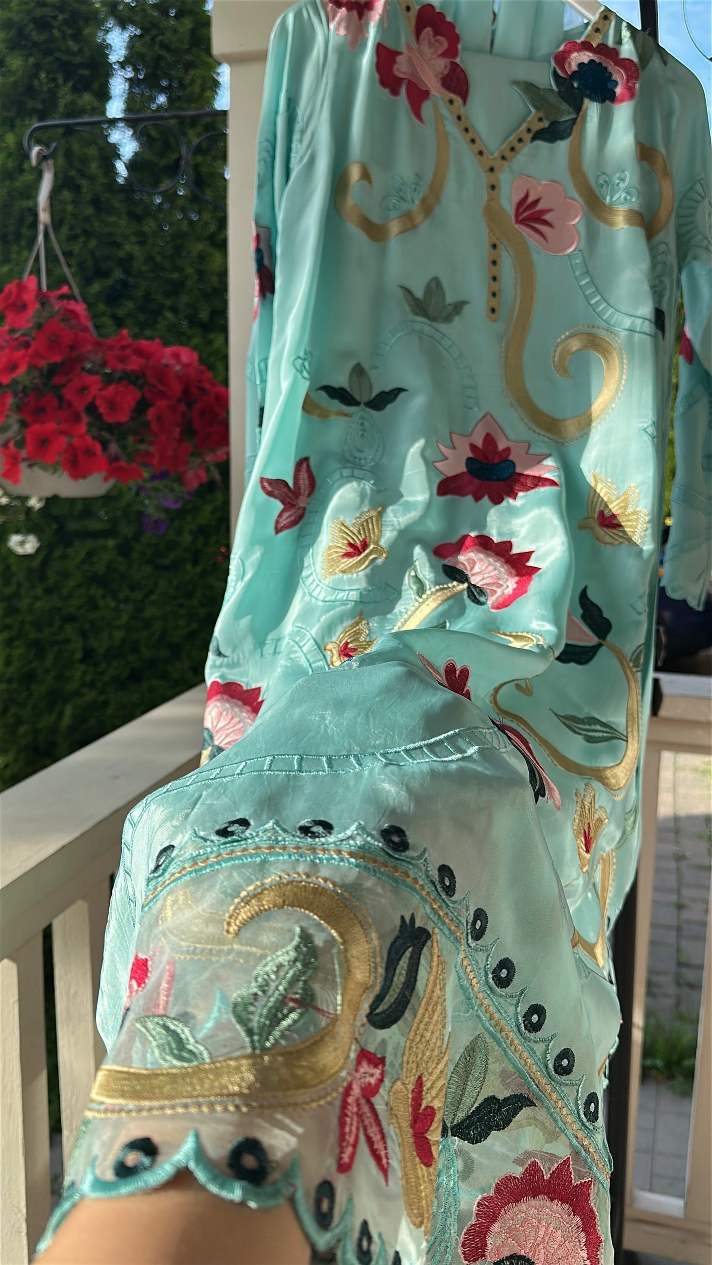 Blue Bloom – A Garden in Motion