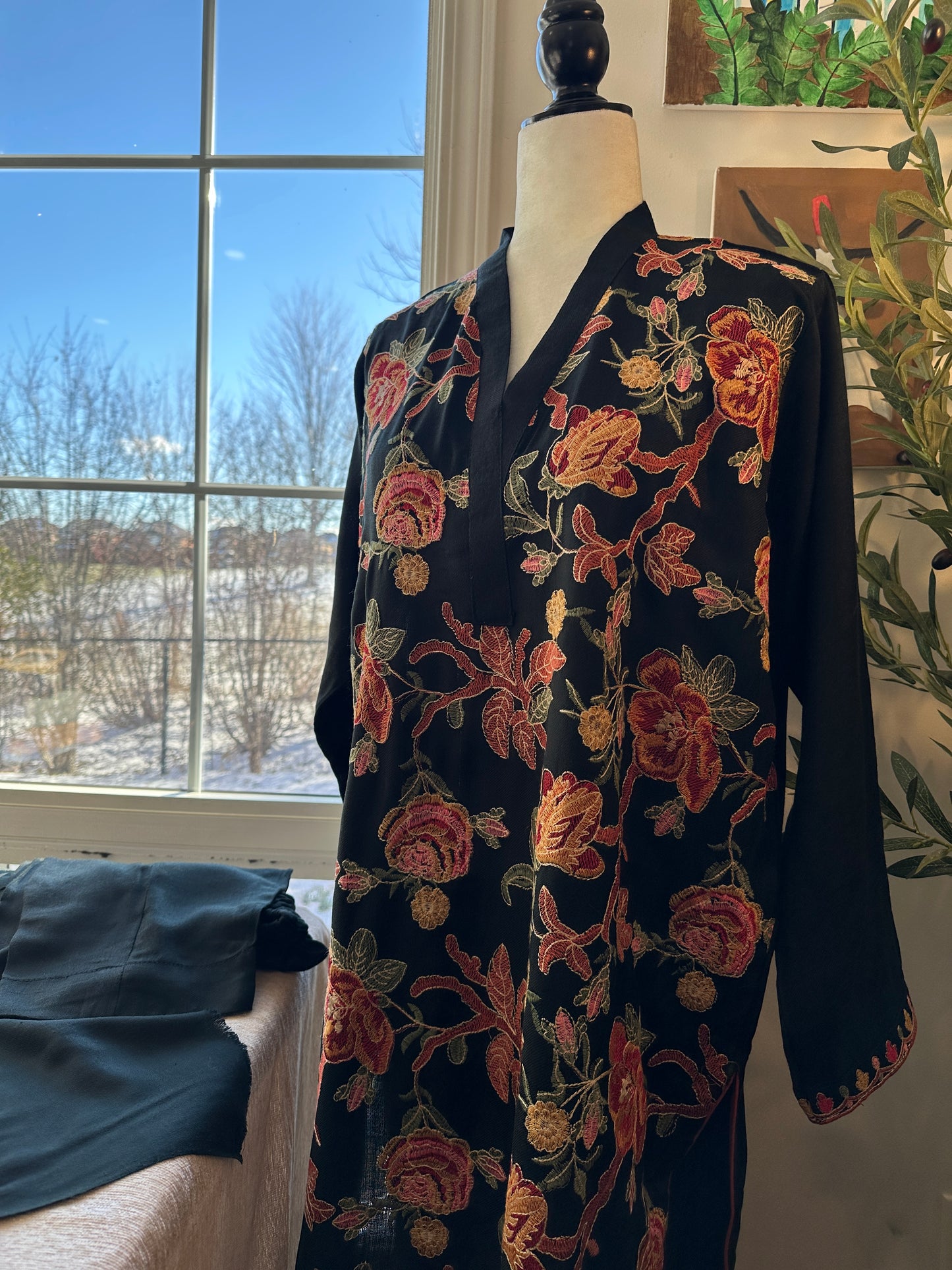 Gulab-e-Jaanaan – The Kashmiri Rose Jaal Pashmina Set