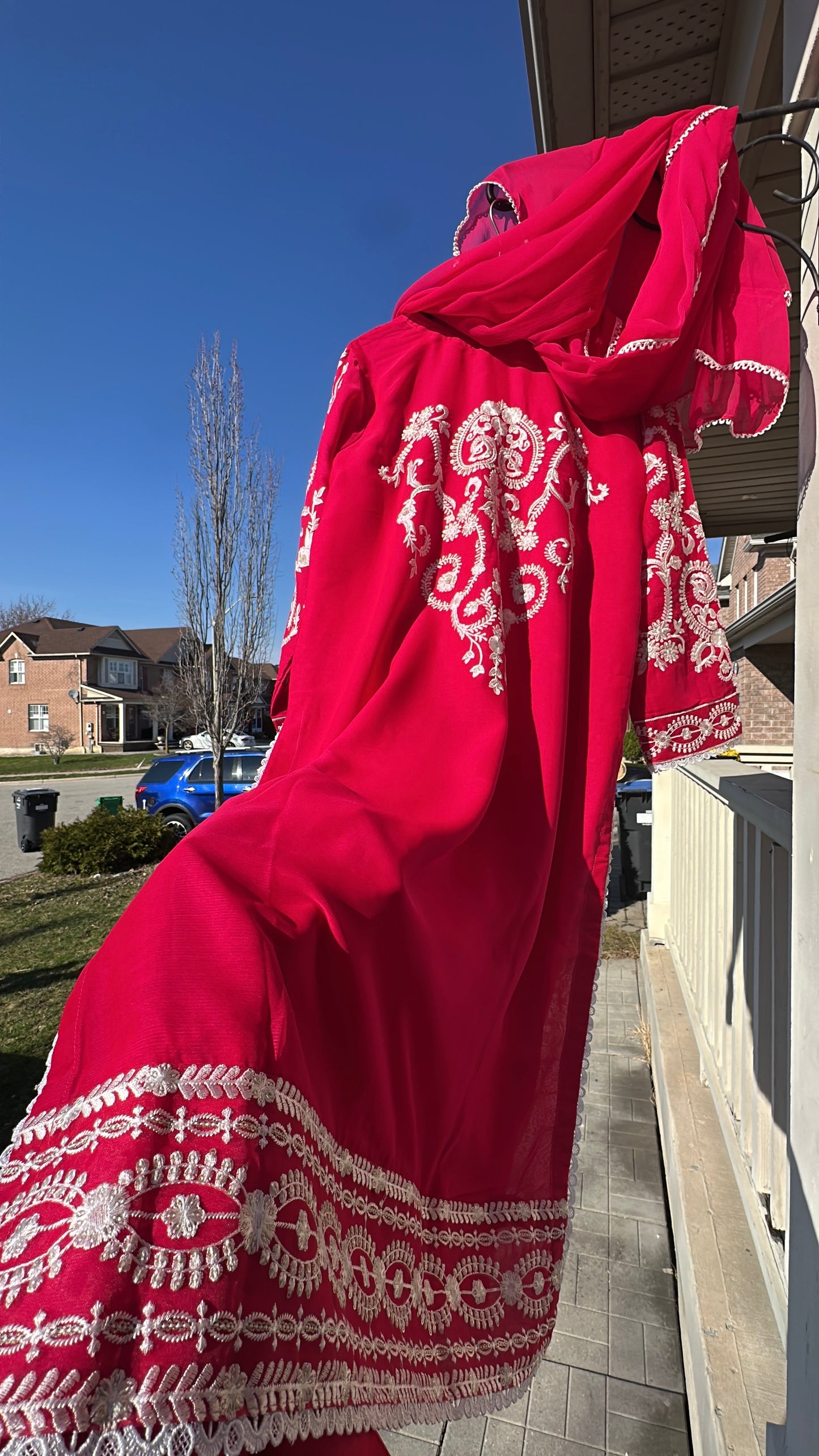 Gulabi Girls Élan