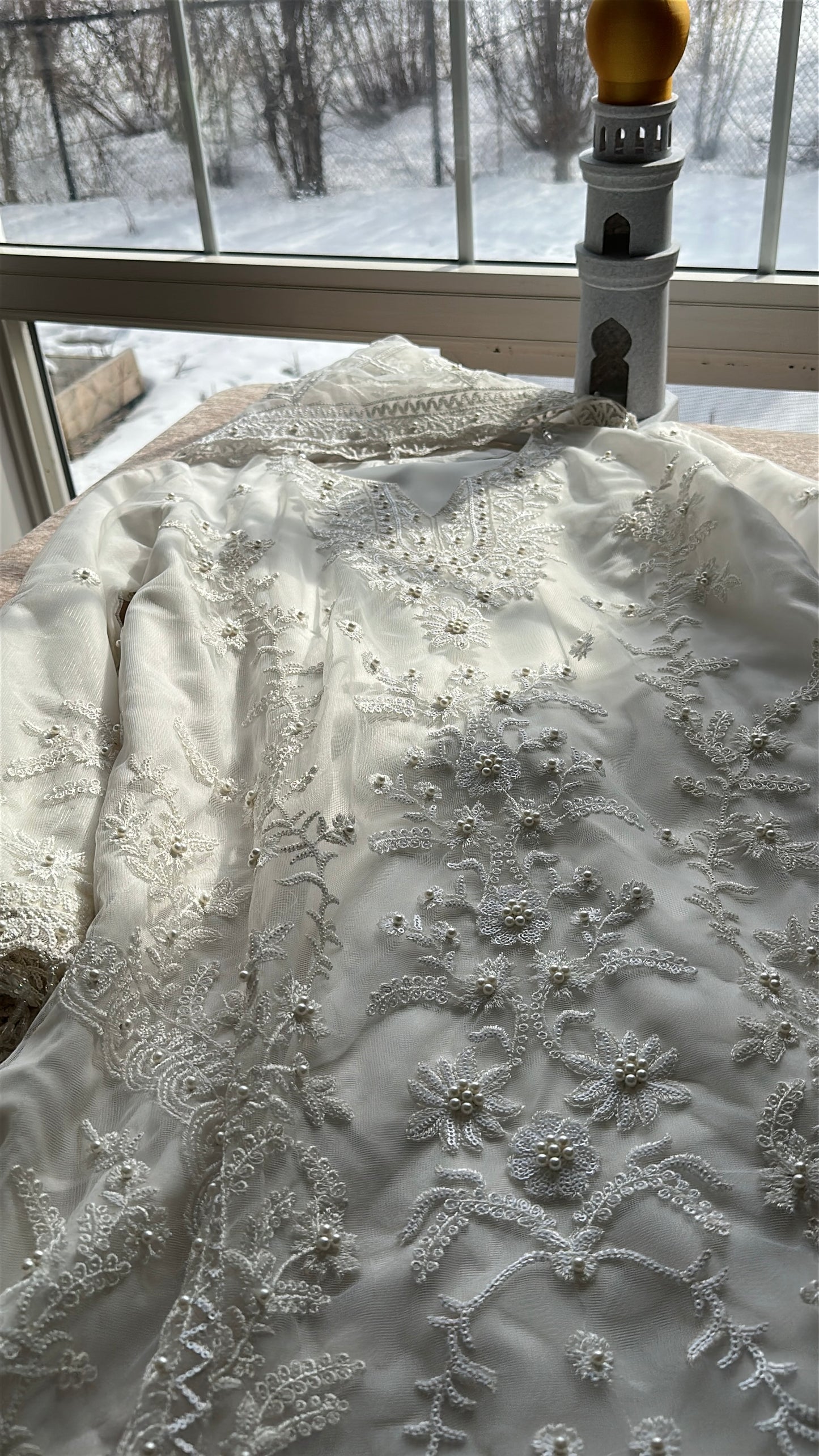 Noor Élan – Where Grace Meets Light