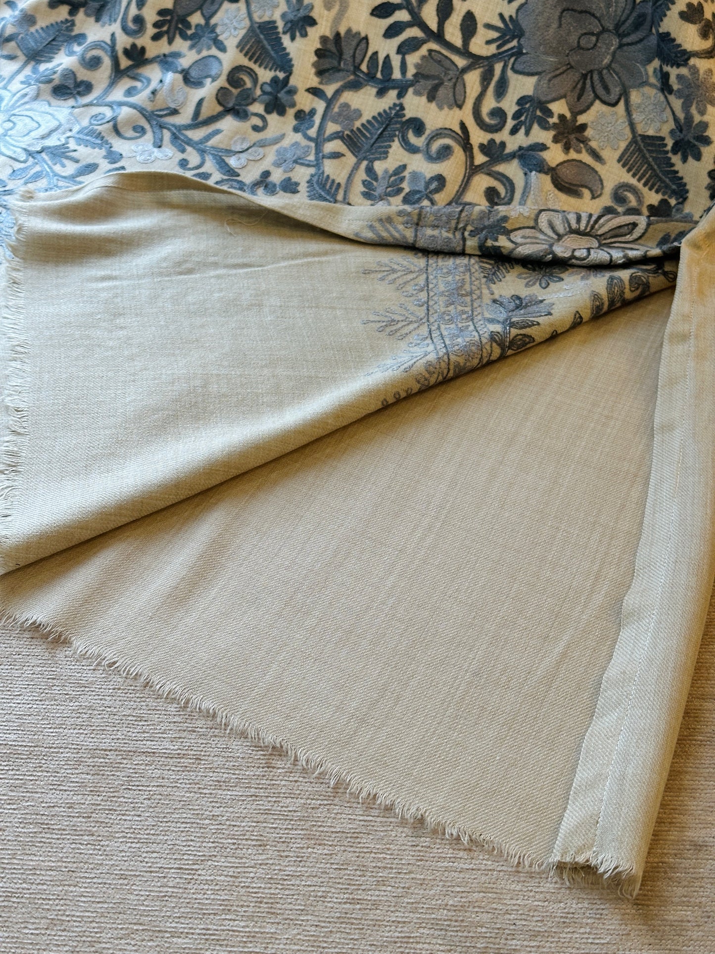 Rumi-e-Raakh – Heritage Kaftan Series