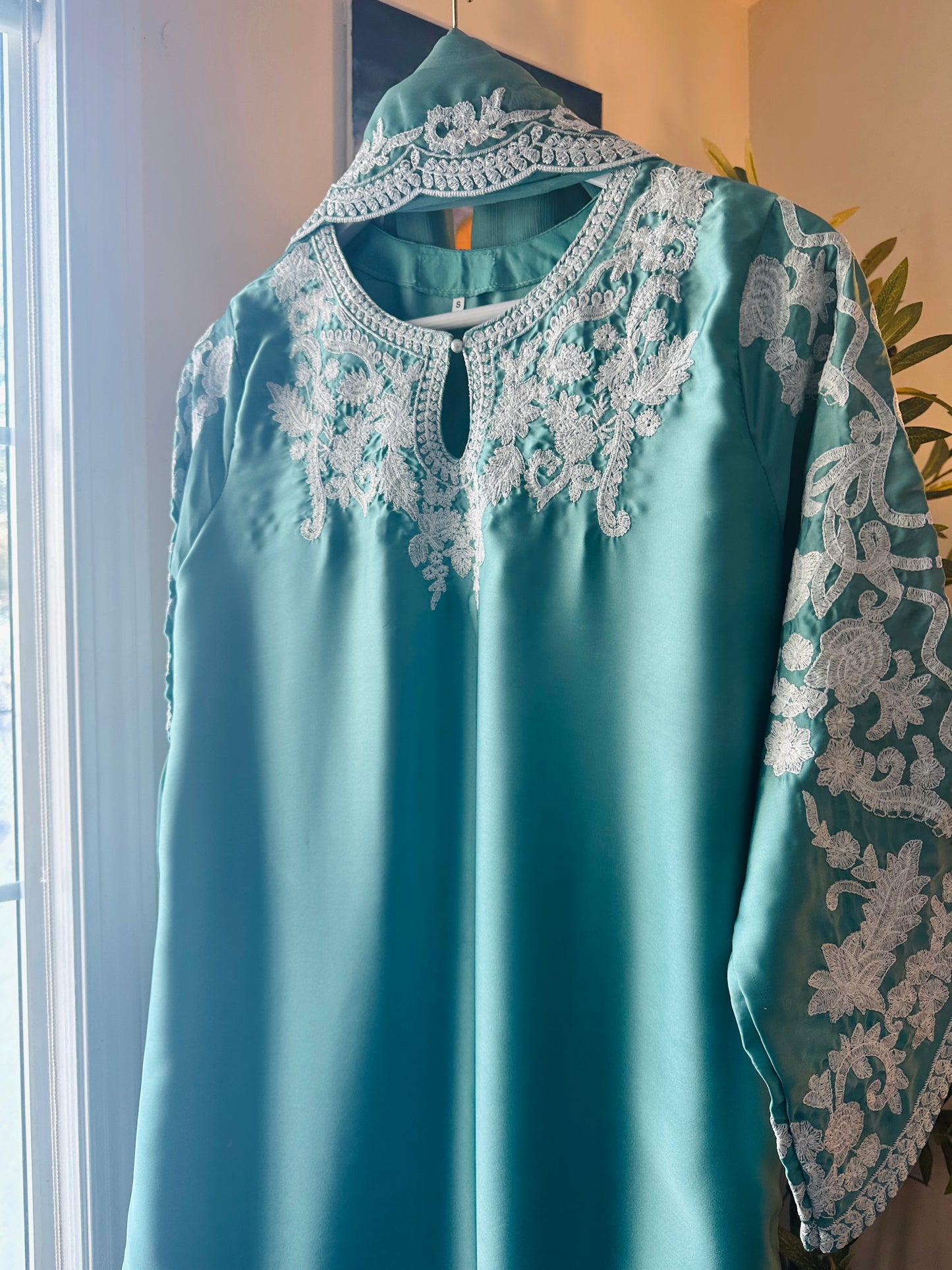 Ocean Mist – A complete three-piece look