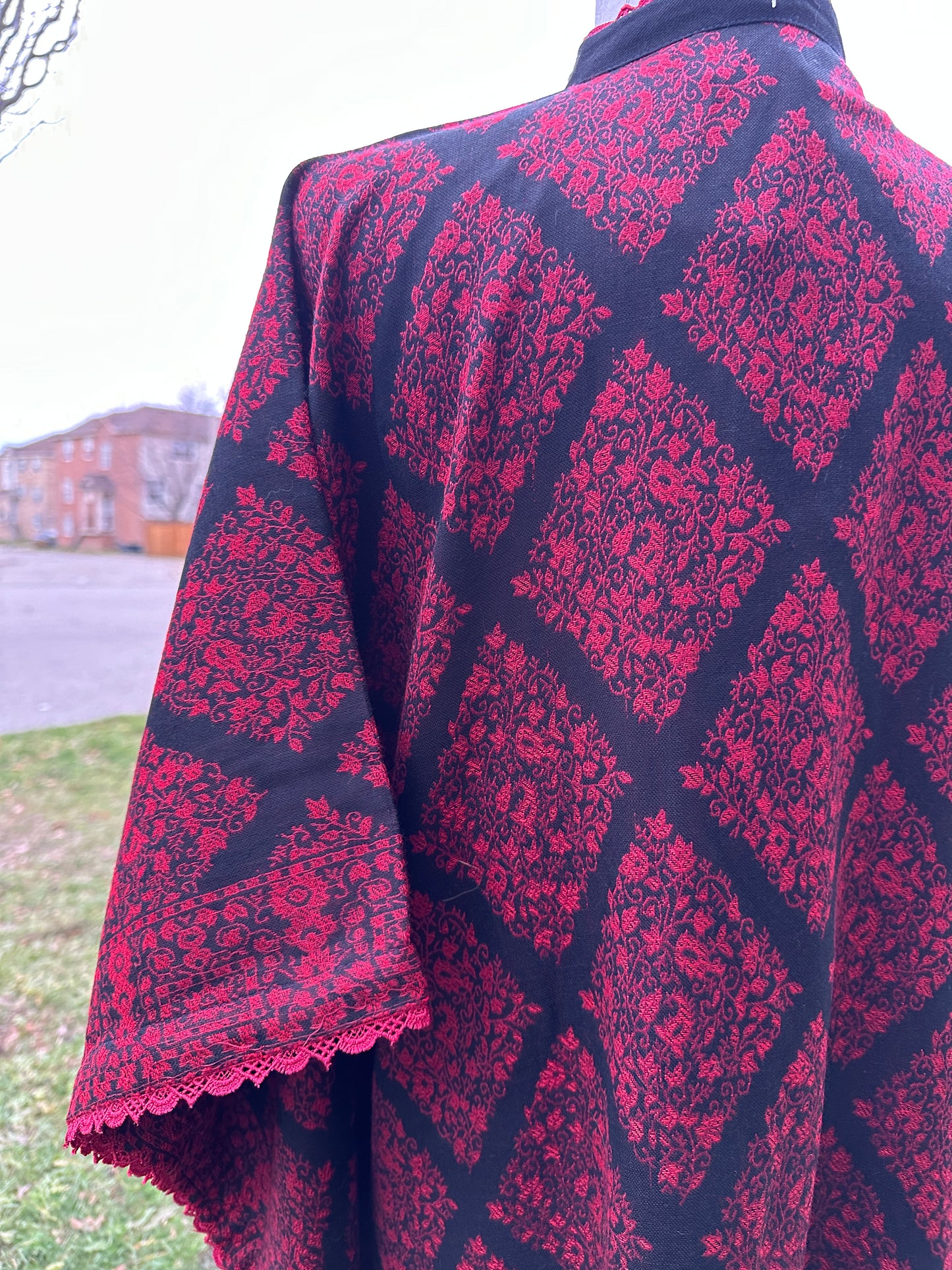 Zar-e-Mohabbat – The Ruby Noir Heritage Wrap