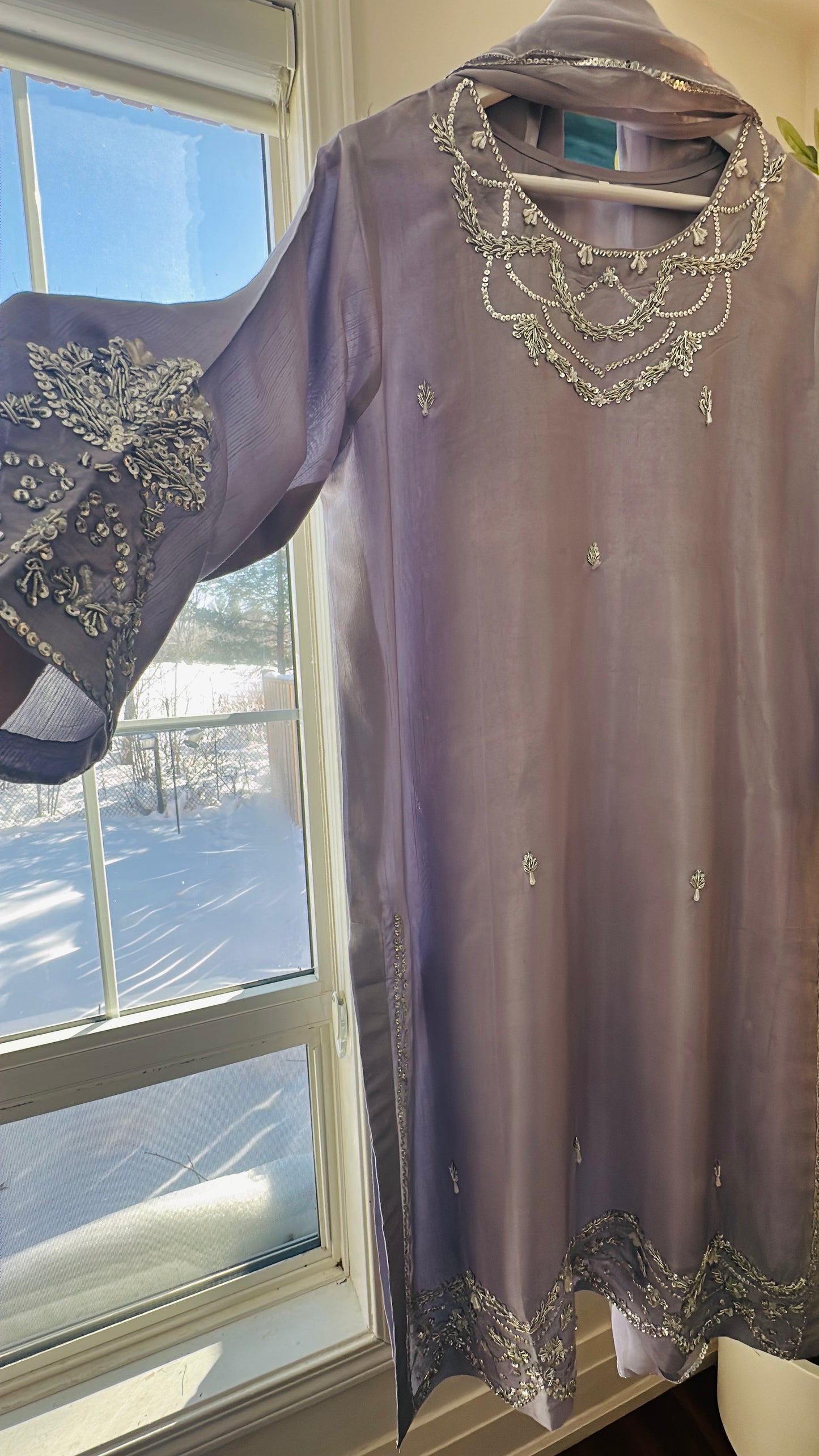 Noor-e-Sukoon – Quiet Grace in Dusky Lavender